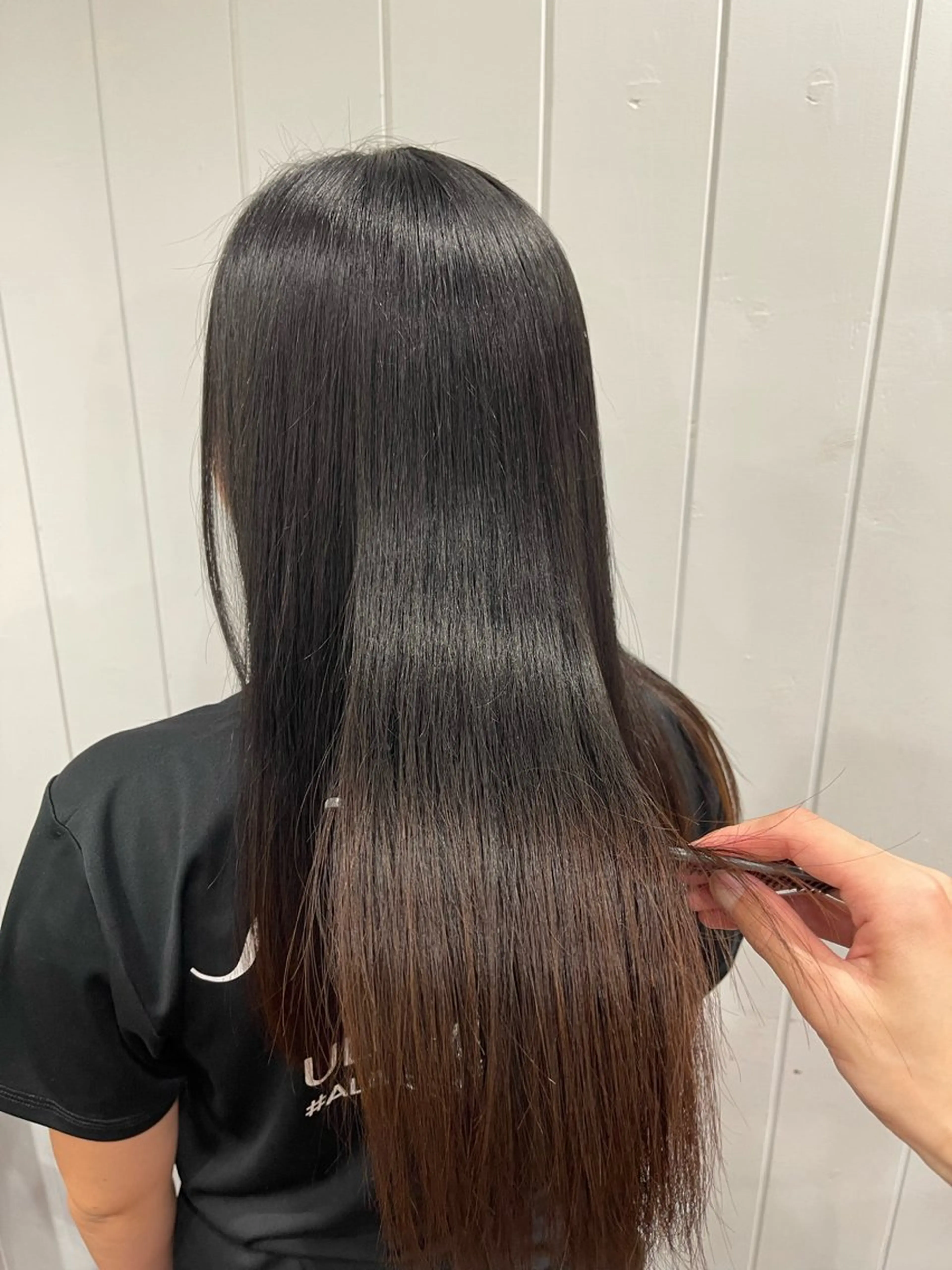 ロング 浅井 玲耶のヘアスタイル