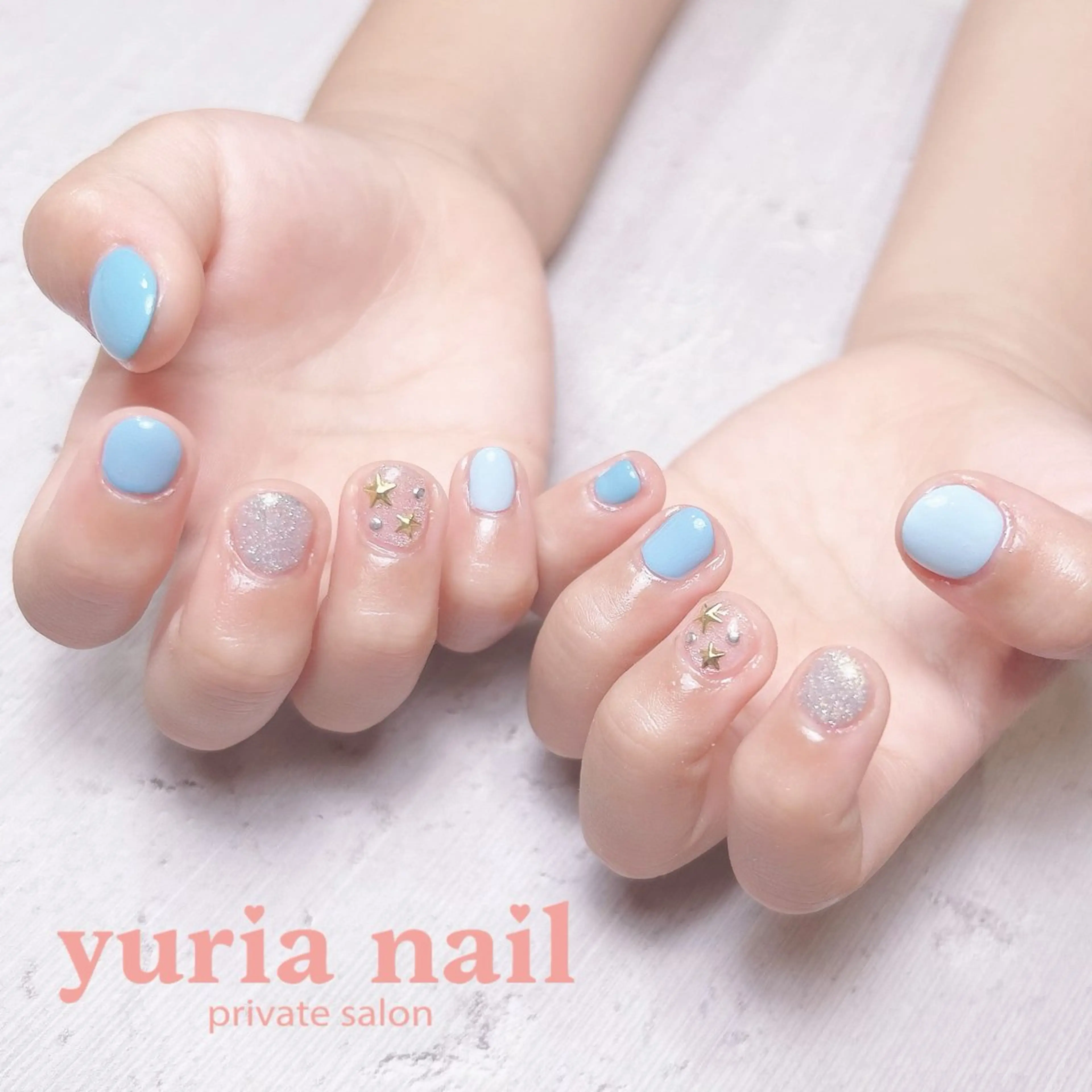 ネイル ブルー ジェルネイル キラキラネイル シルバー 小林 ゆりあのネイルデザイン