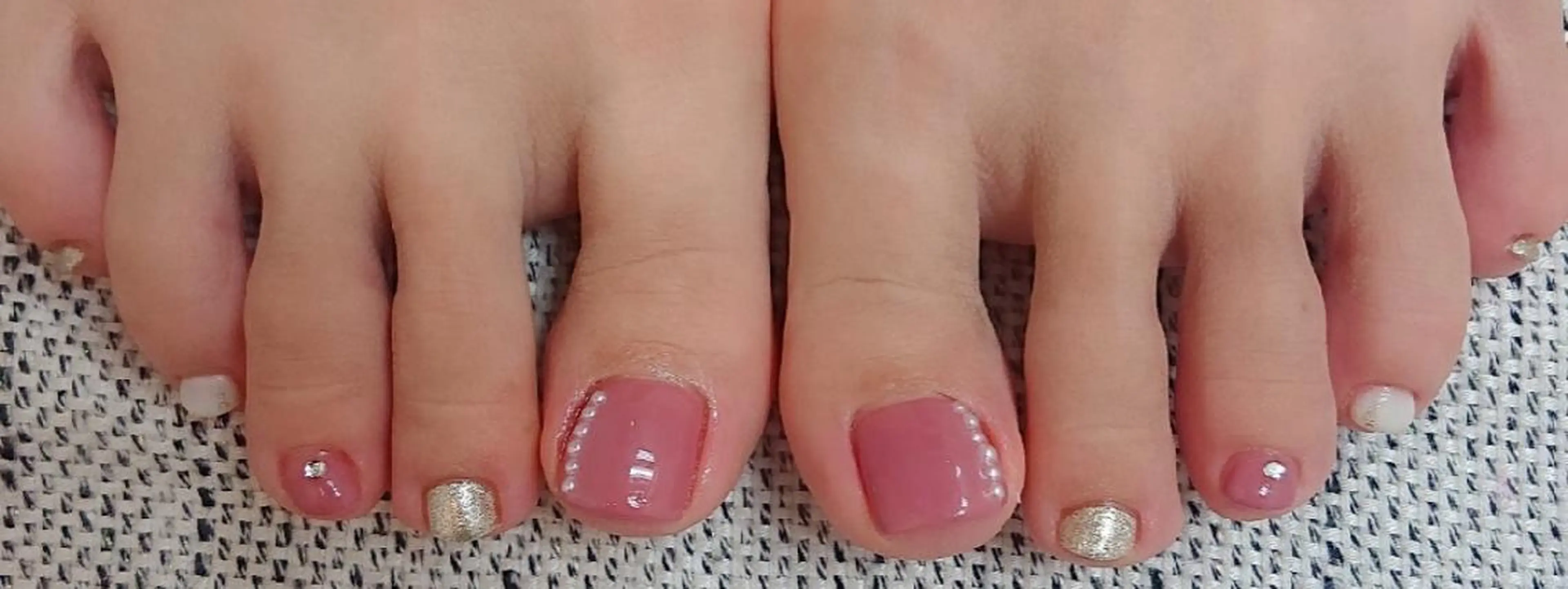 ネイル 🍒当日もOK🍒 𝑳𝑼𝑵𝑨花井のネイルデザイン