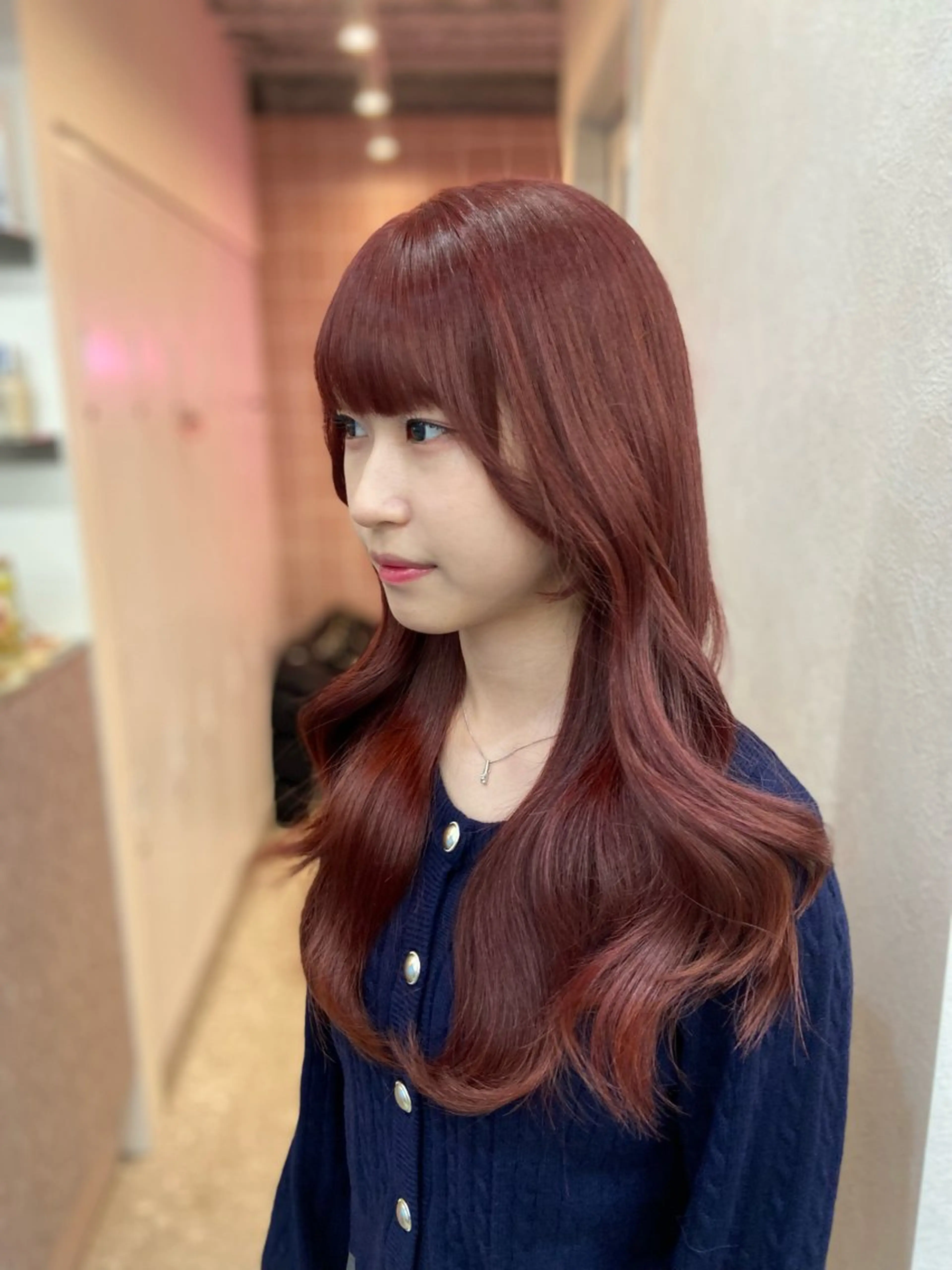 ロング カラー ベージュカラー ブリーチ ブラウンカラー ケアブリーチ チョコレートブラウン カット ヘアカラー トリートメント 新宿/韓国ヘア 中明度カラー/かやのヘアスタイル