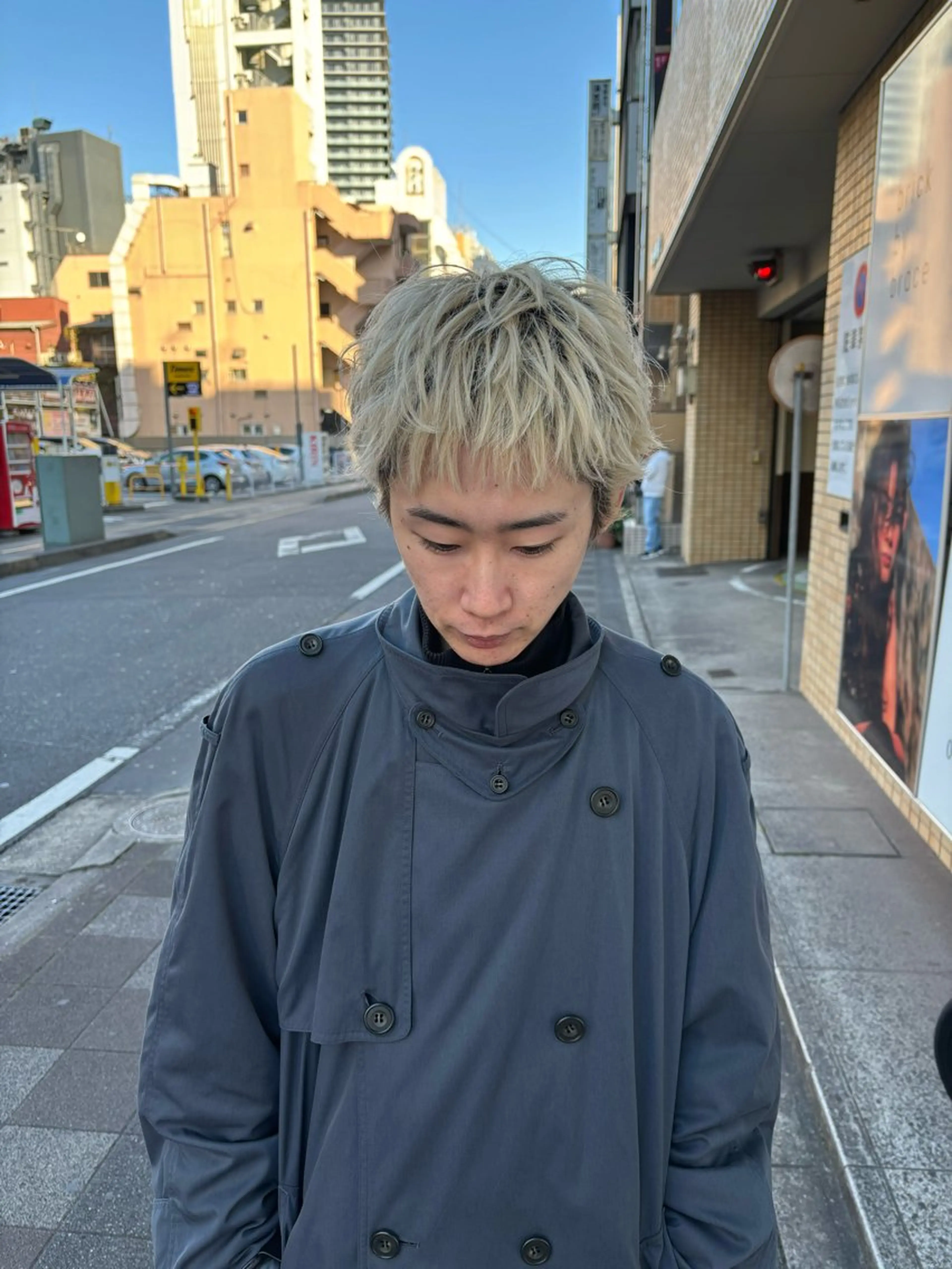 ショート メンズ メンズブリーチ スパイキーショート ショートヘア カット ヘアカラー 小関 仁晴のヘアスタイル