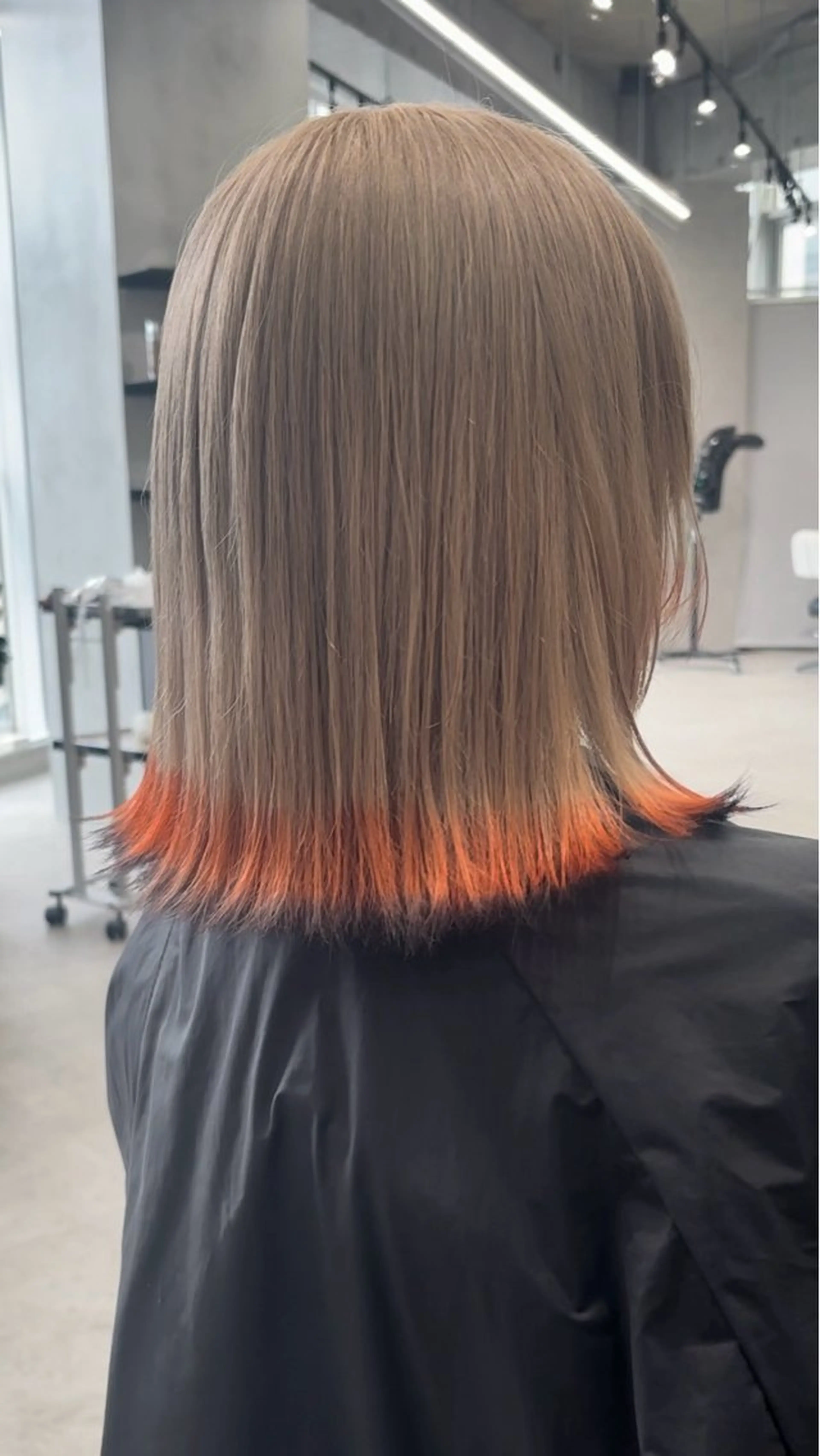 ミディアム カラー hair salon dot.tokyo color所属・MANAMI 🥀ウルフカットのヘアスタイル