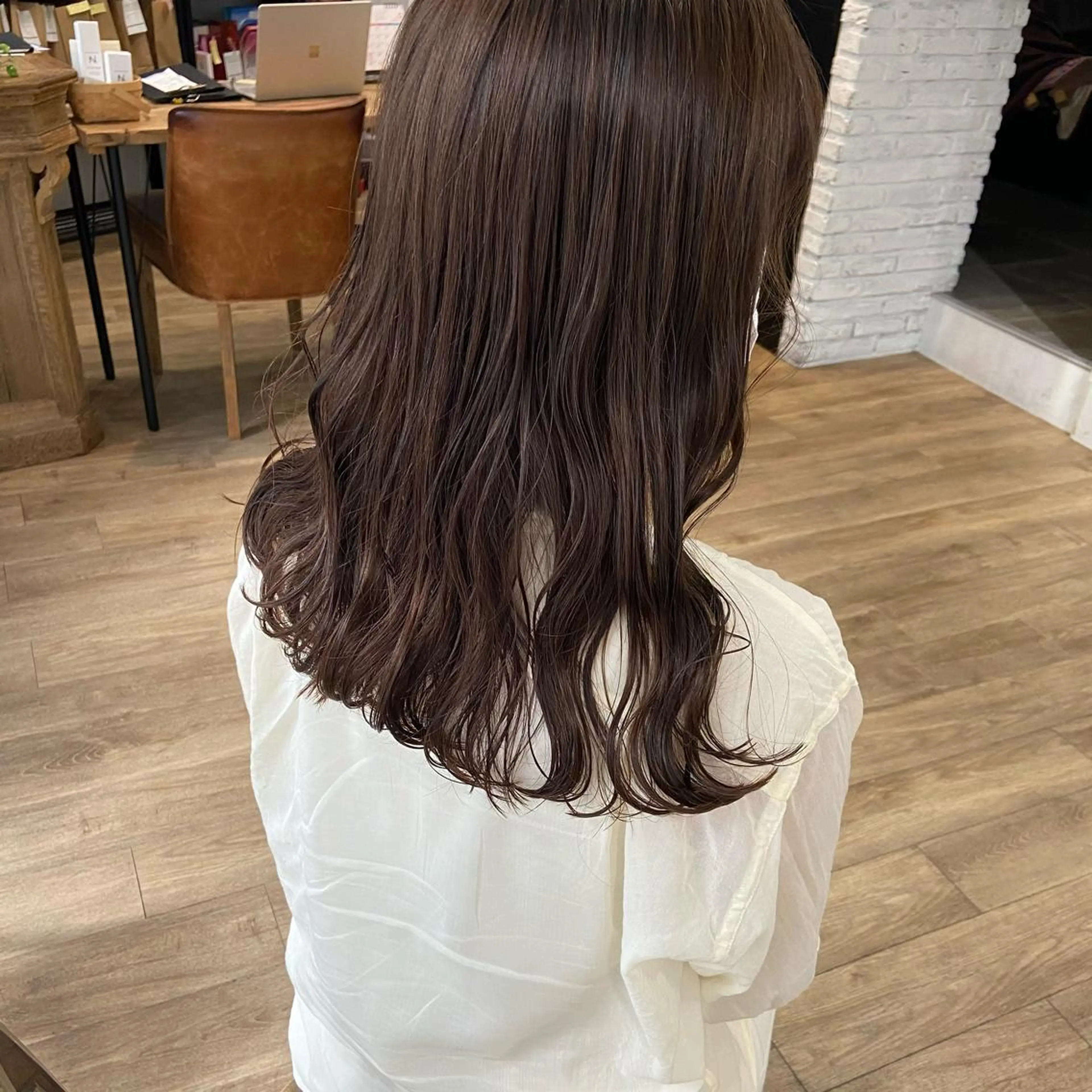 ロング カラー 田中 優衣のヘアスタイル