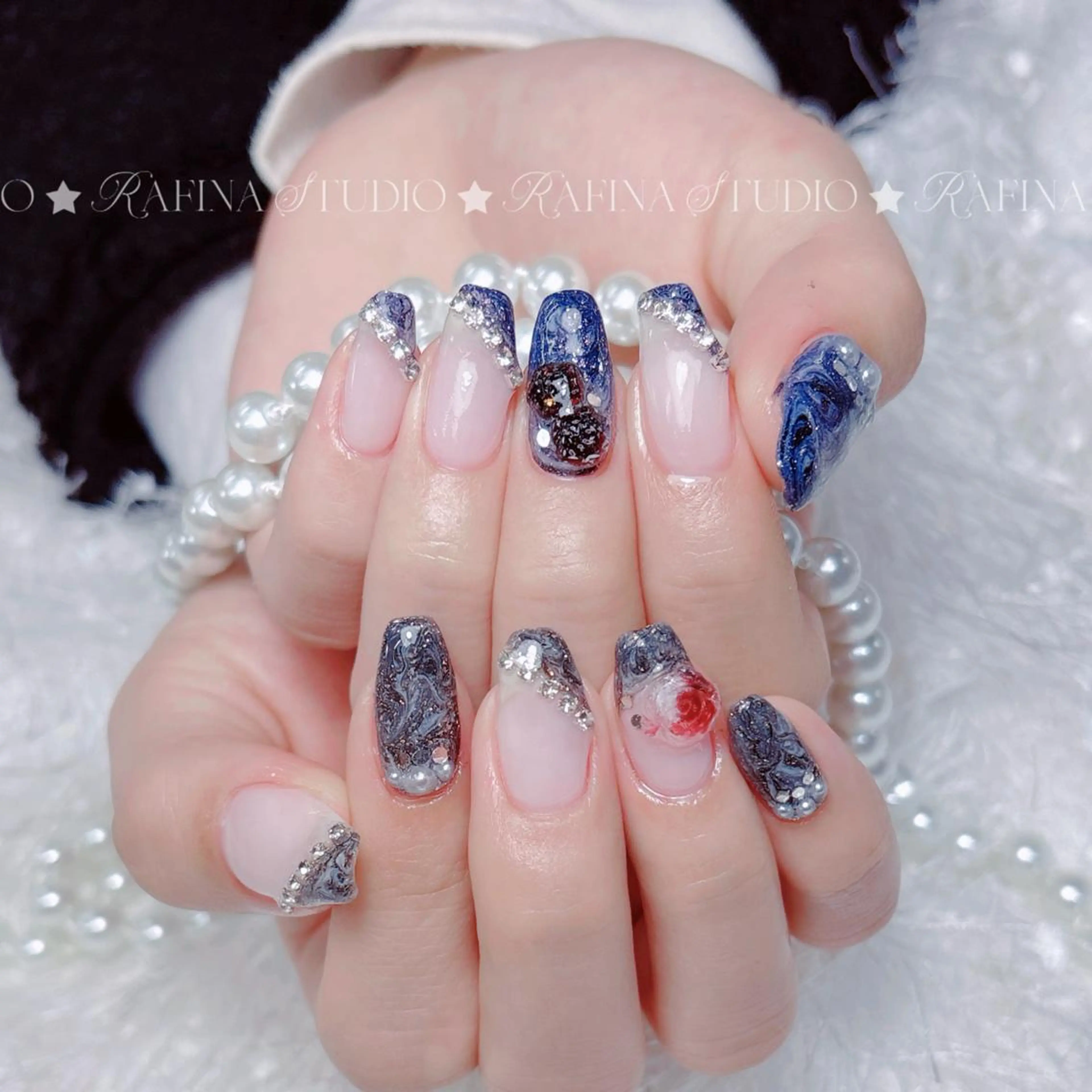 ネイル 玲央 YOYOのネイルデザイン