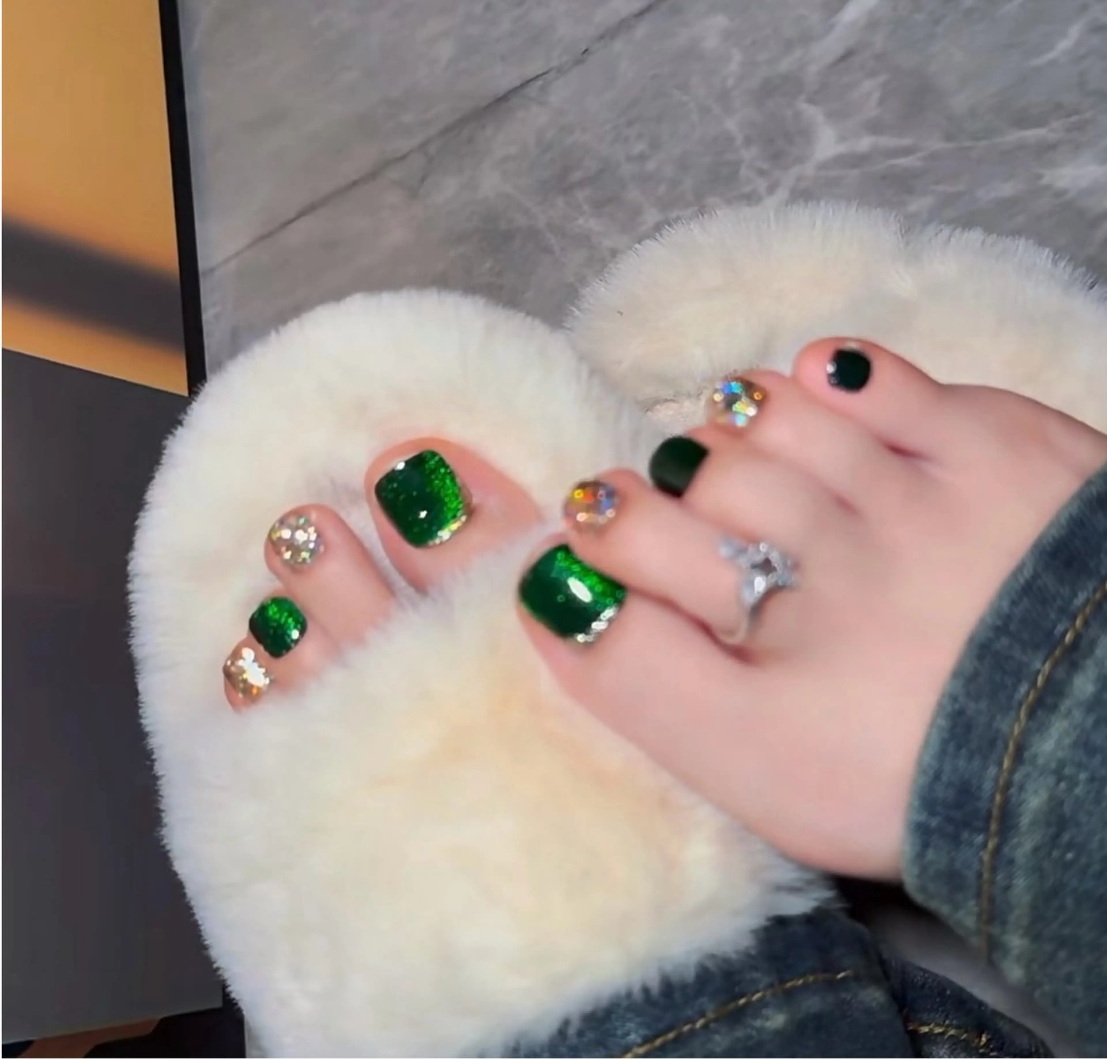 ネイル フットネイル 長さだし専門店 ROKANAILのネイルデザイン