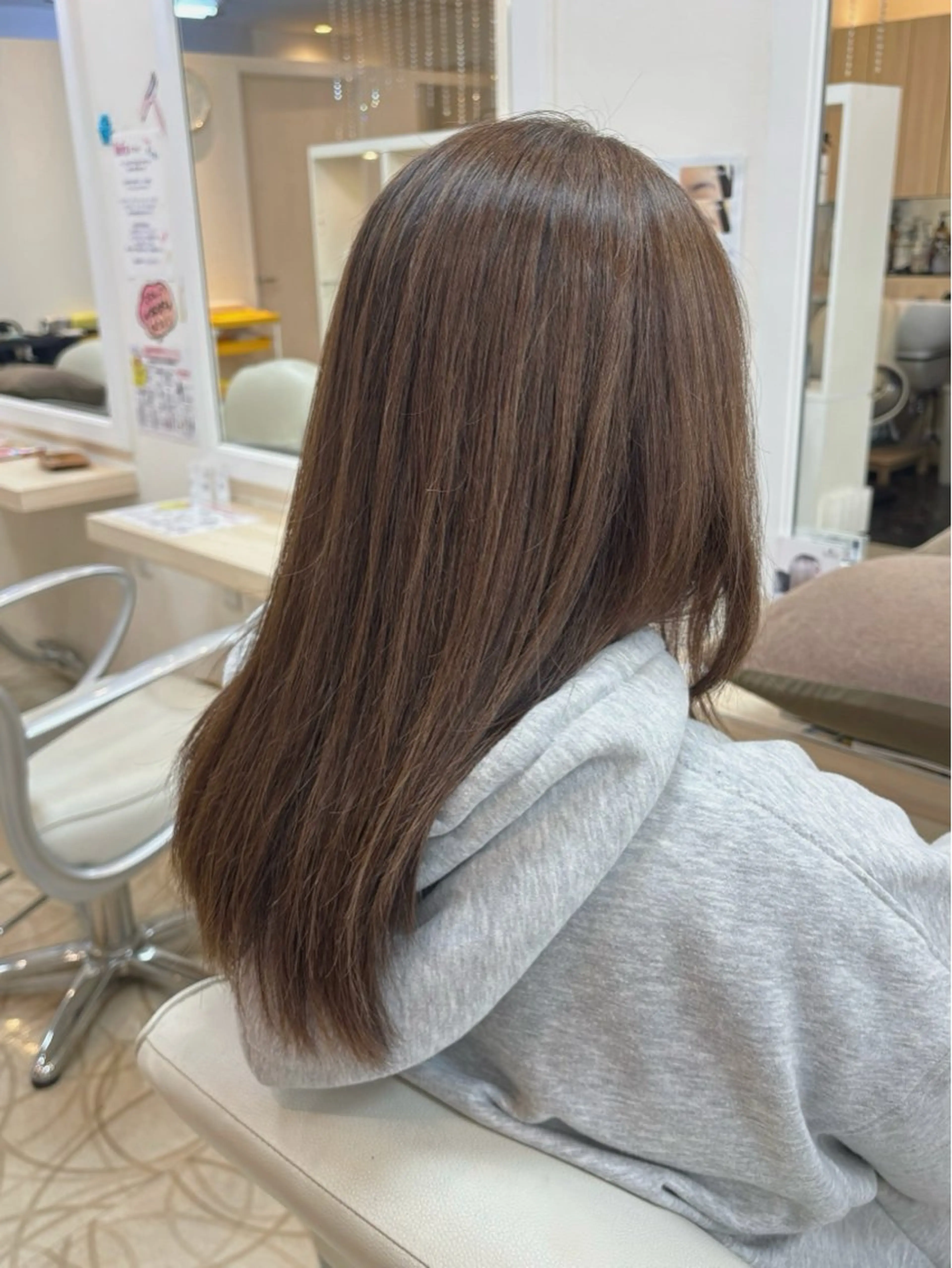 ミディアム かしわや かなえのヘアスタイル