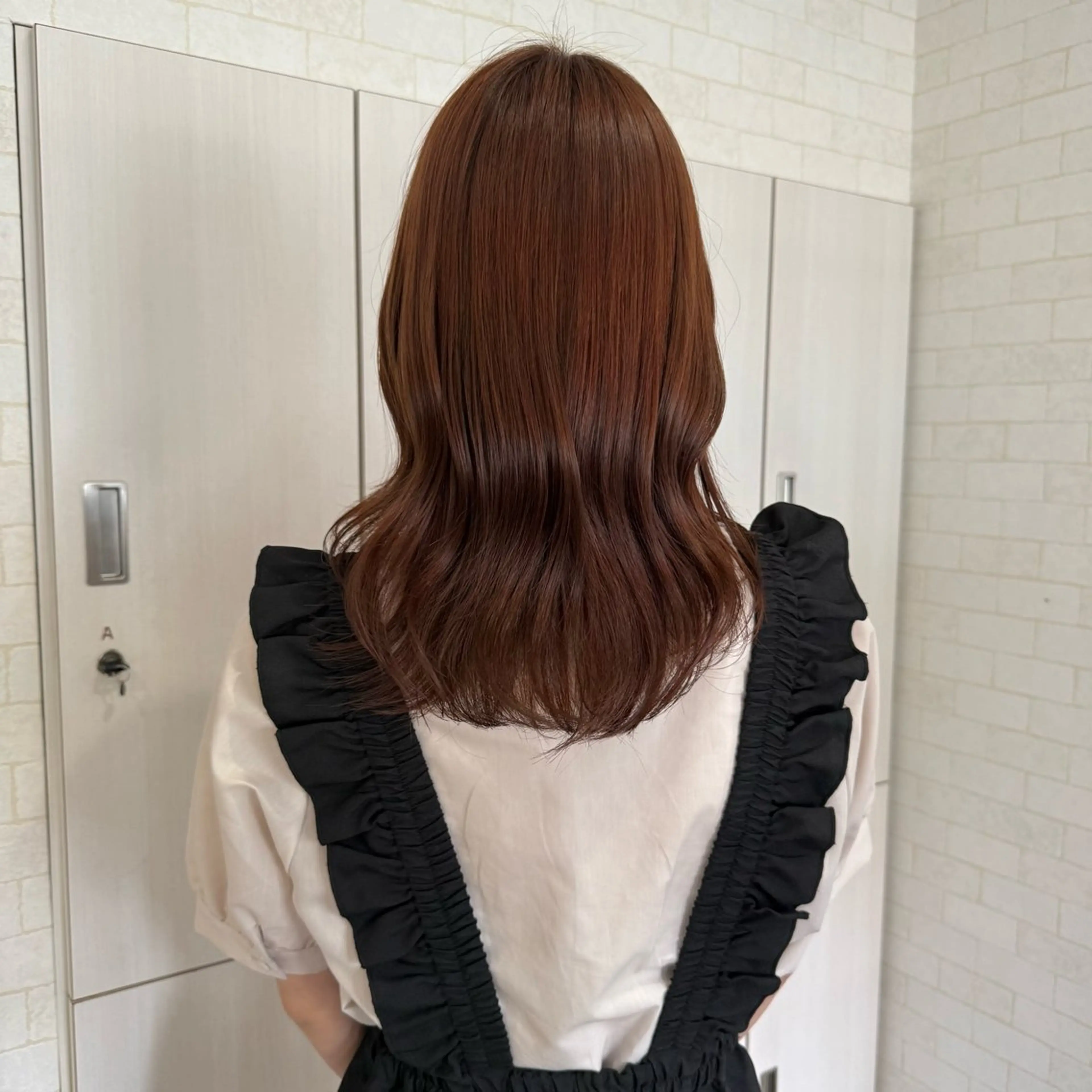 セミロング オレンジブラウン ヘアカラー CHEMIR所属・山川 由來のヘアスタイル