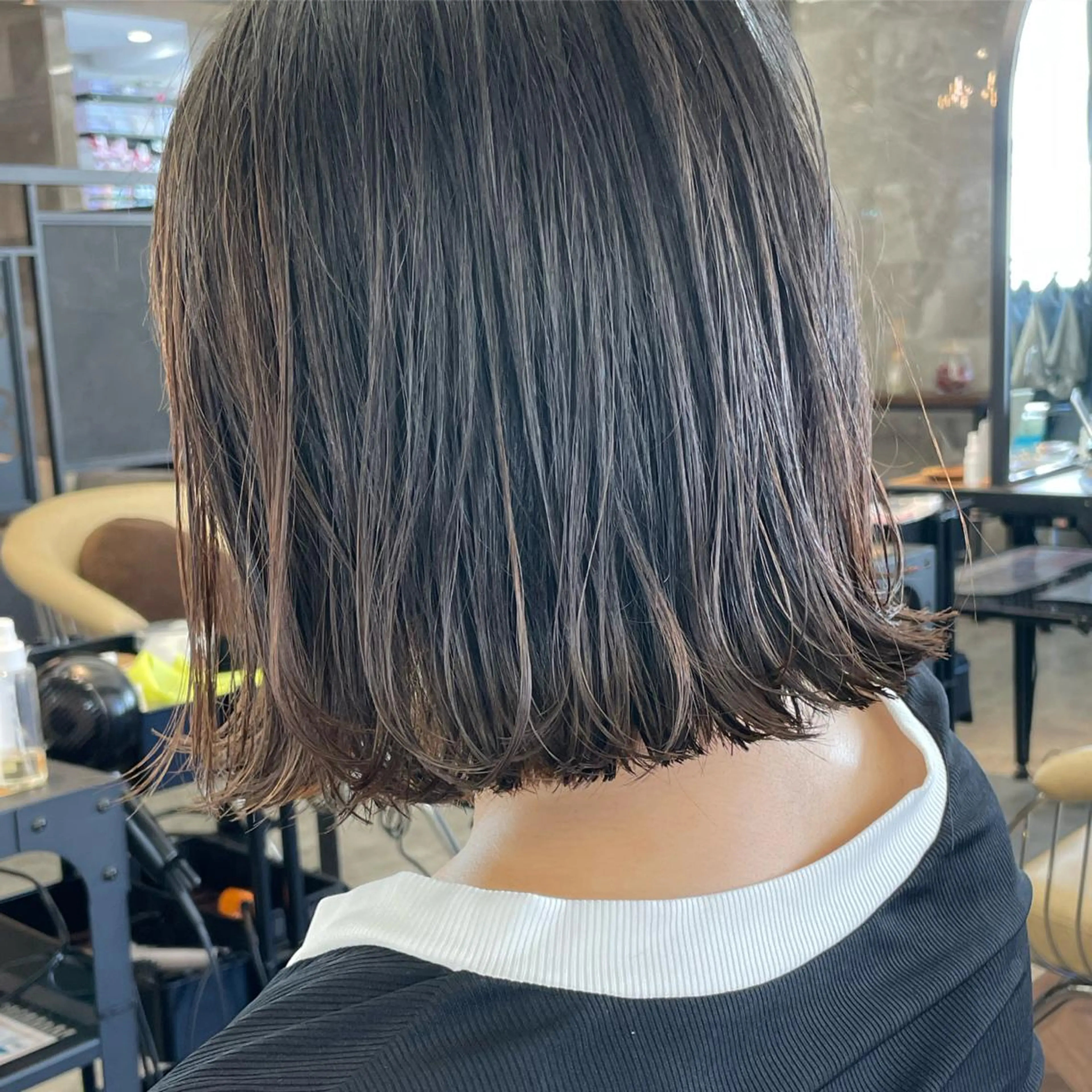 ミディアム ボブ 外ハネヘア 期間限定無料カット まつきのヘアスタイル