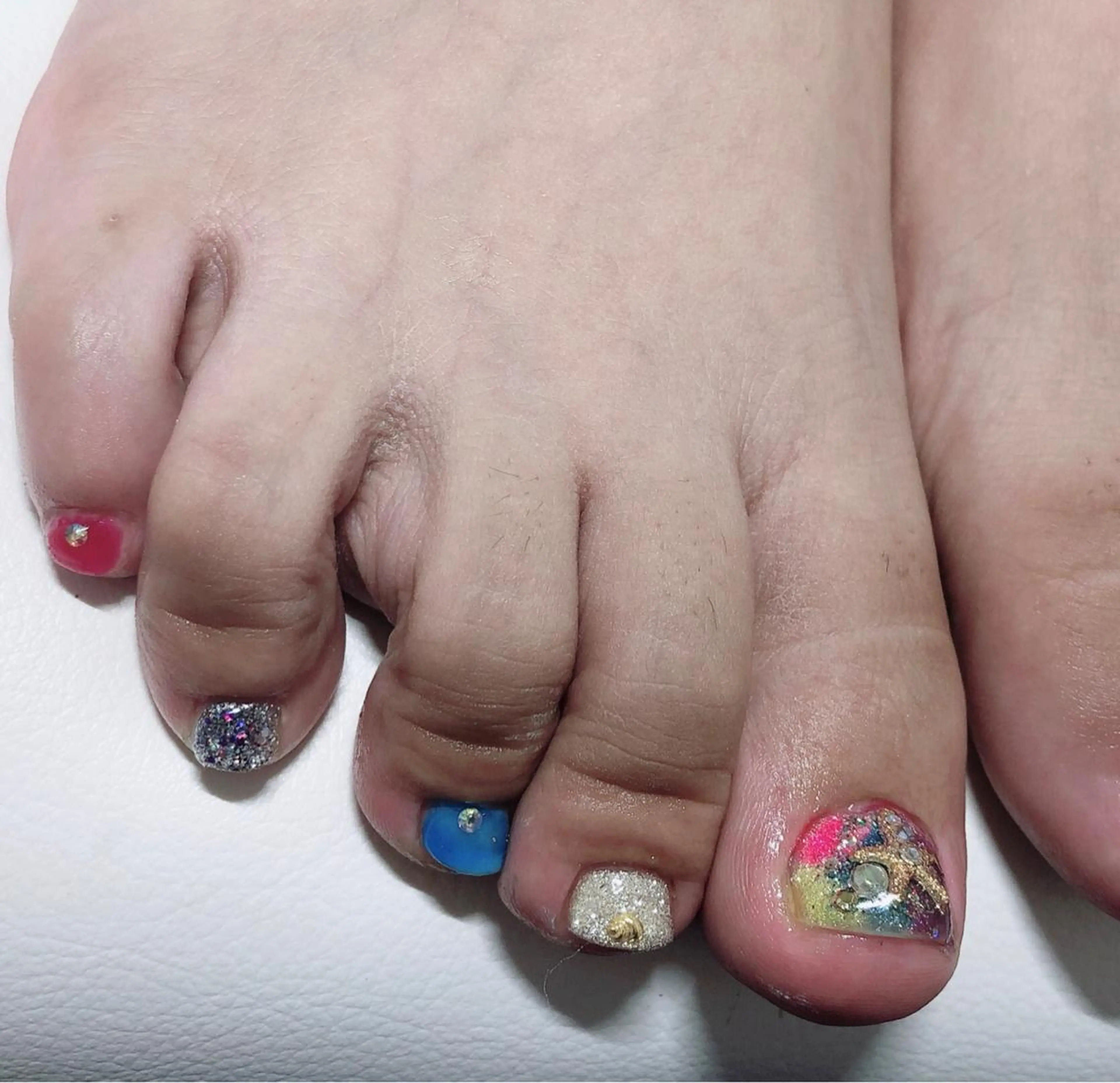 ネイル フットネイル 持ち込み 奥園 良恵のネイルデザイン