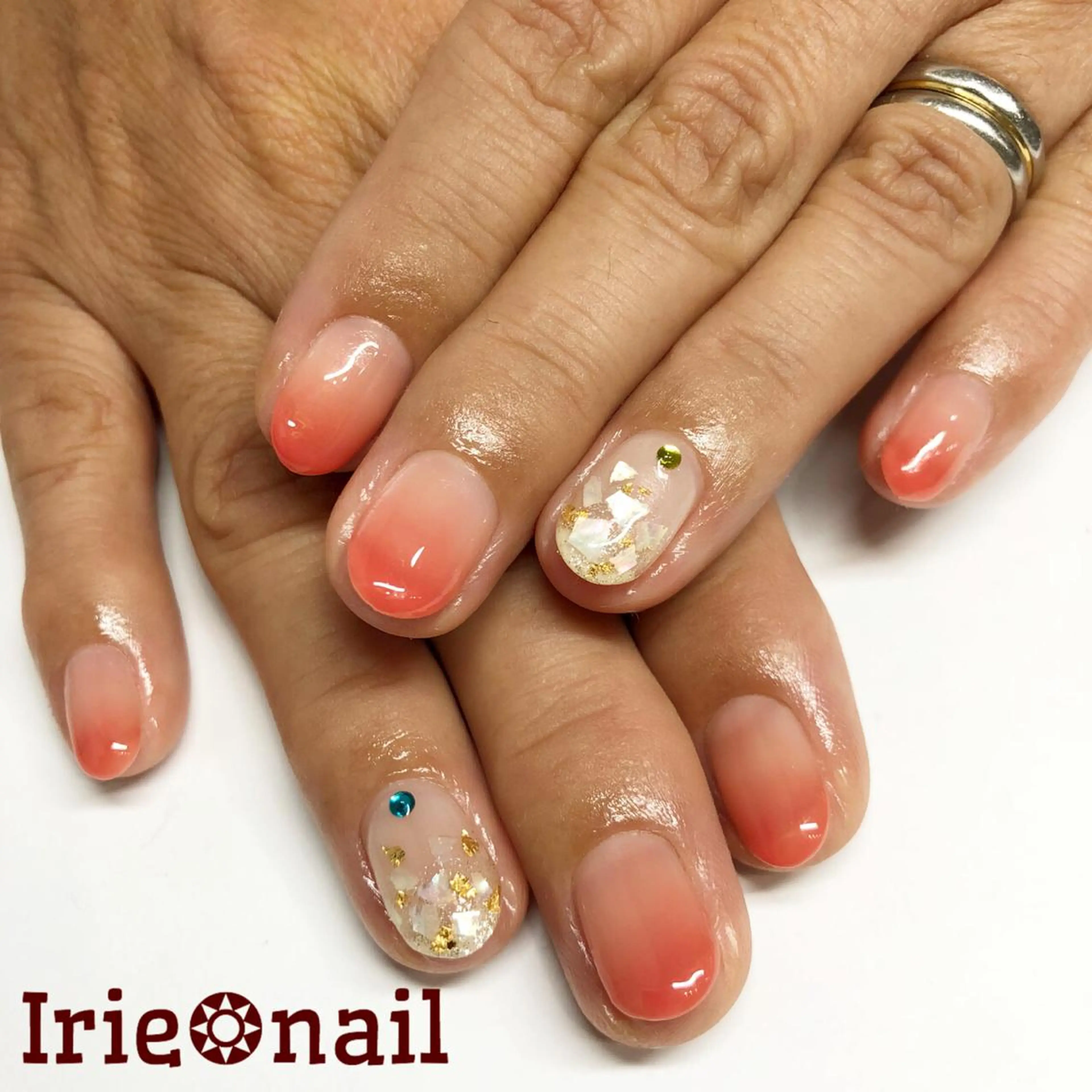 ネイル アートネイル Hair salon Irie所属・與儀 知佳のネイルデザイン