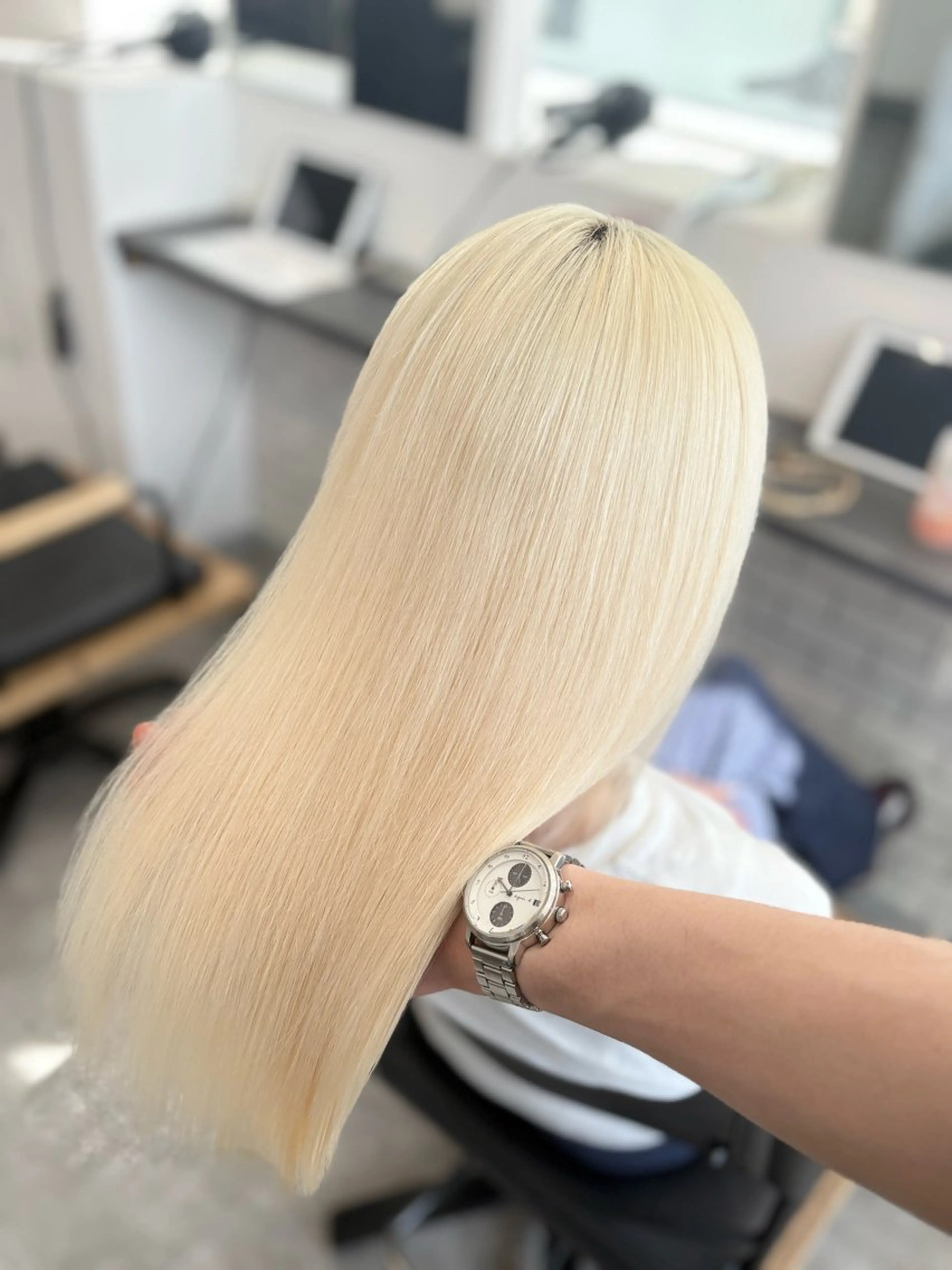 ロング カラー ヘアカラー トリートメント GaKu/ハイトーン /ブリーチ/レイヤーのヘアスタイル