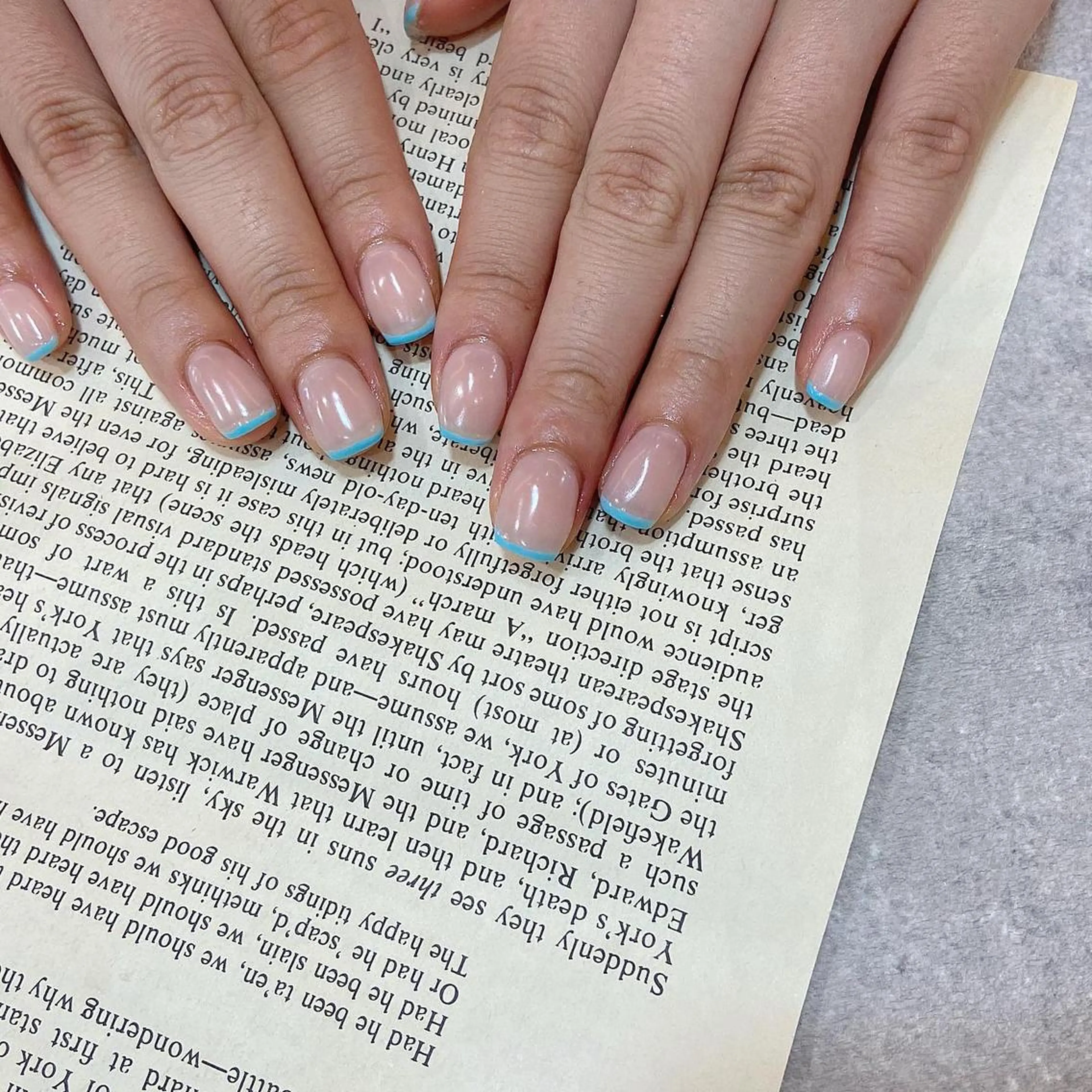 ネイル フレンチネイル 𝕄𝕚𝕪𝕦🤍 自由が丘⌇パラジェルのネイルデザイン