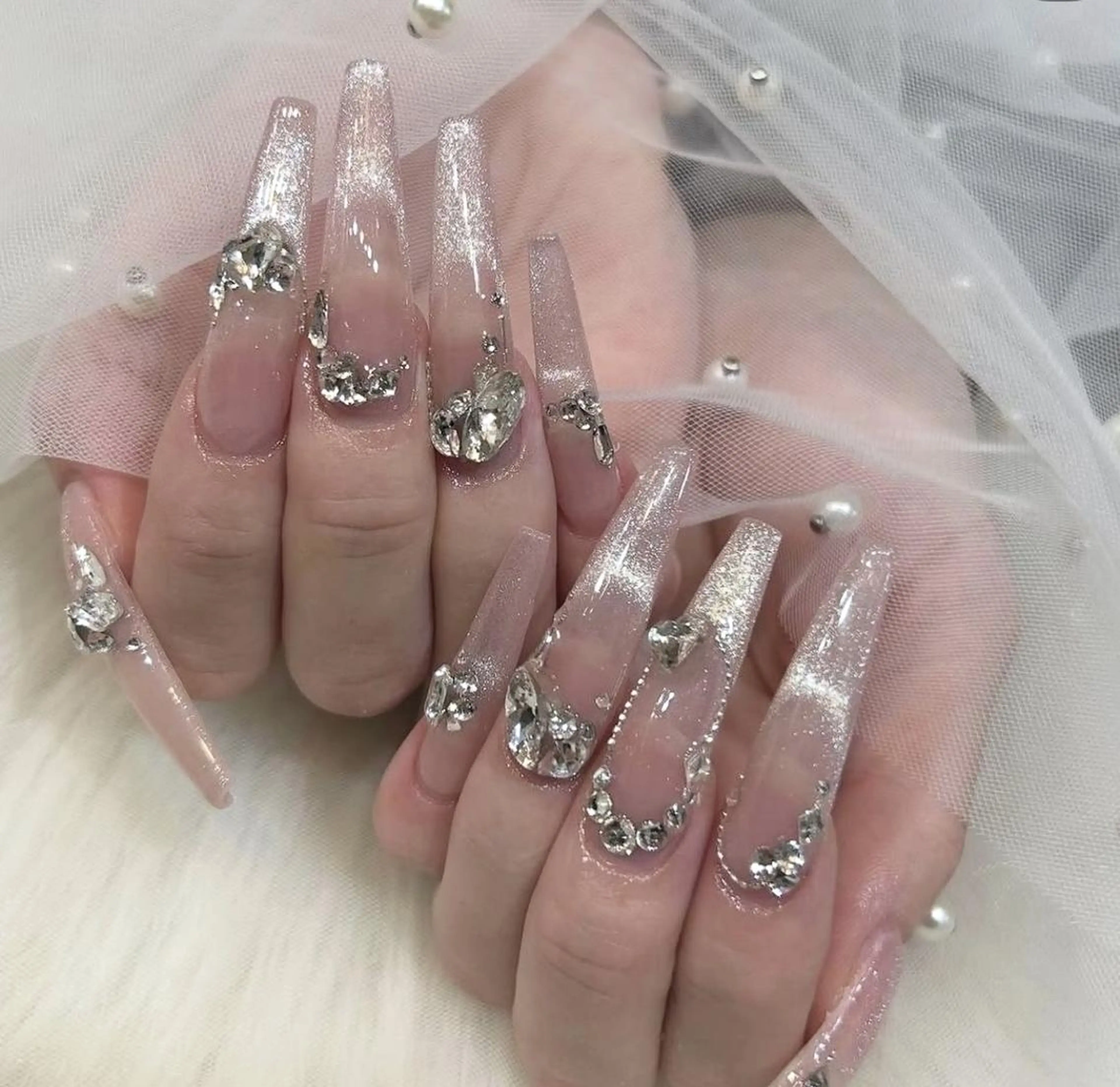 ネイル アニマル柄 オーロラネイル チークネイル フラッシュネイル ジェルネイル ハンドネイル アンアンBelle Nail 池袋のネイルデザイン