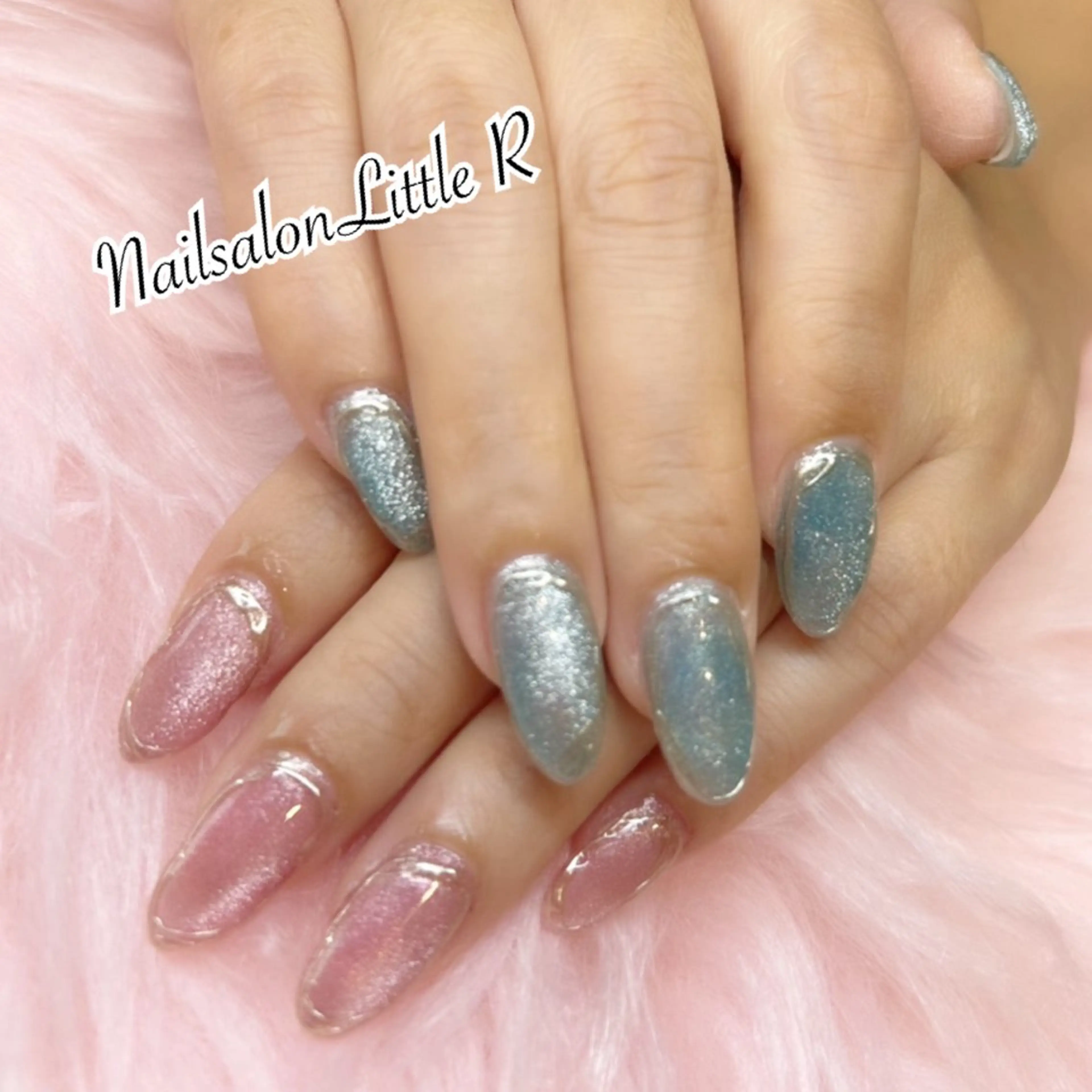 ネイル マグネットネイル Nailsalon Little Rのネイルデザイン