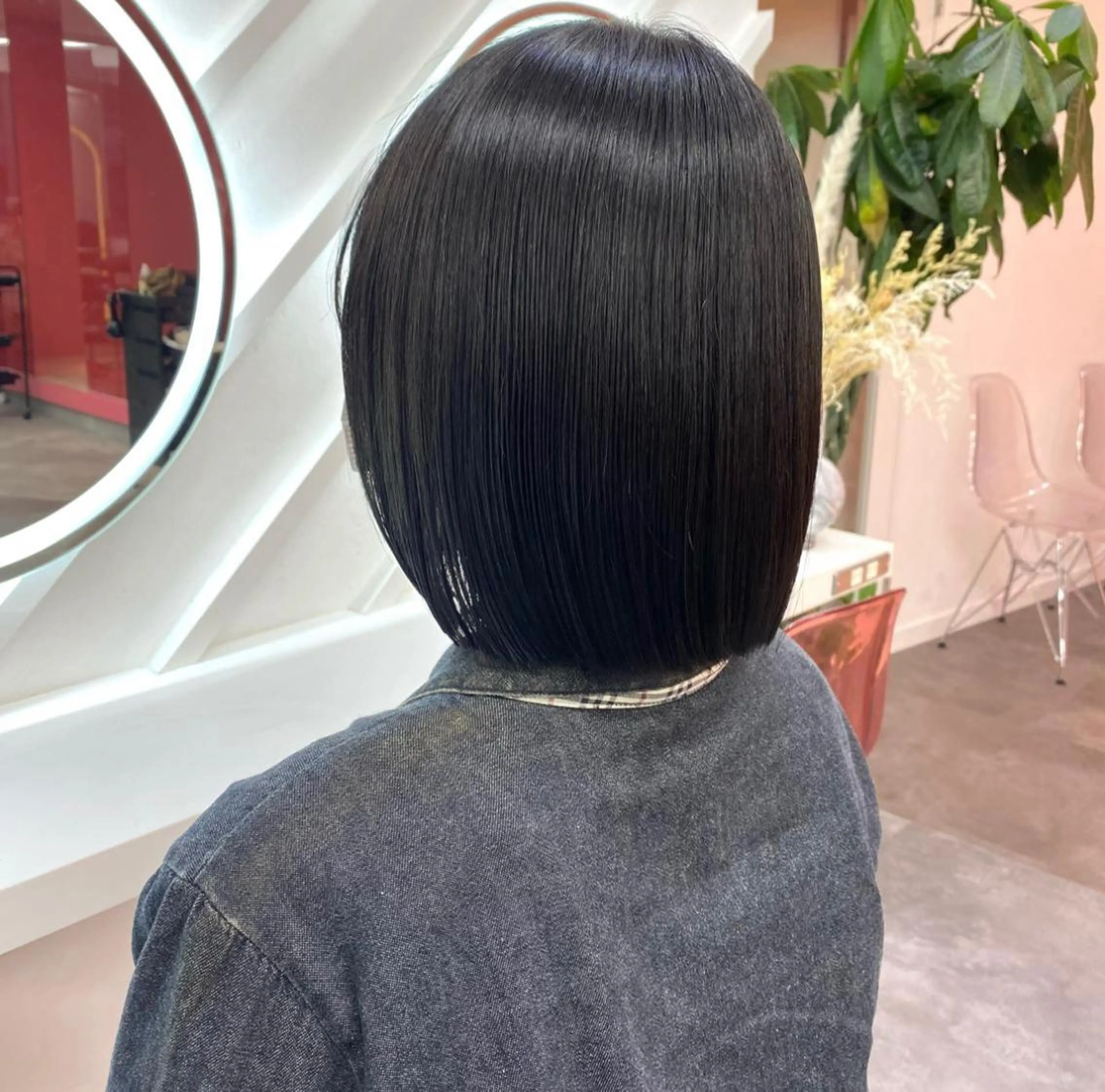 莉乃/縮毛矯正/髪質 改善/艶カラーのヘアスタイル