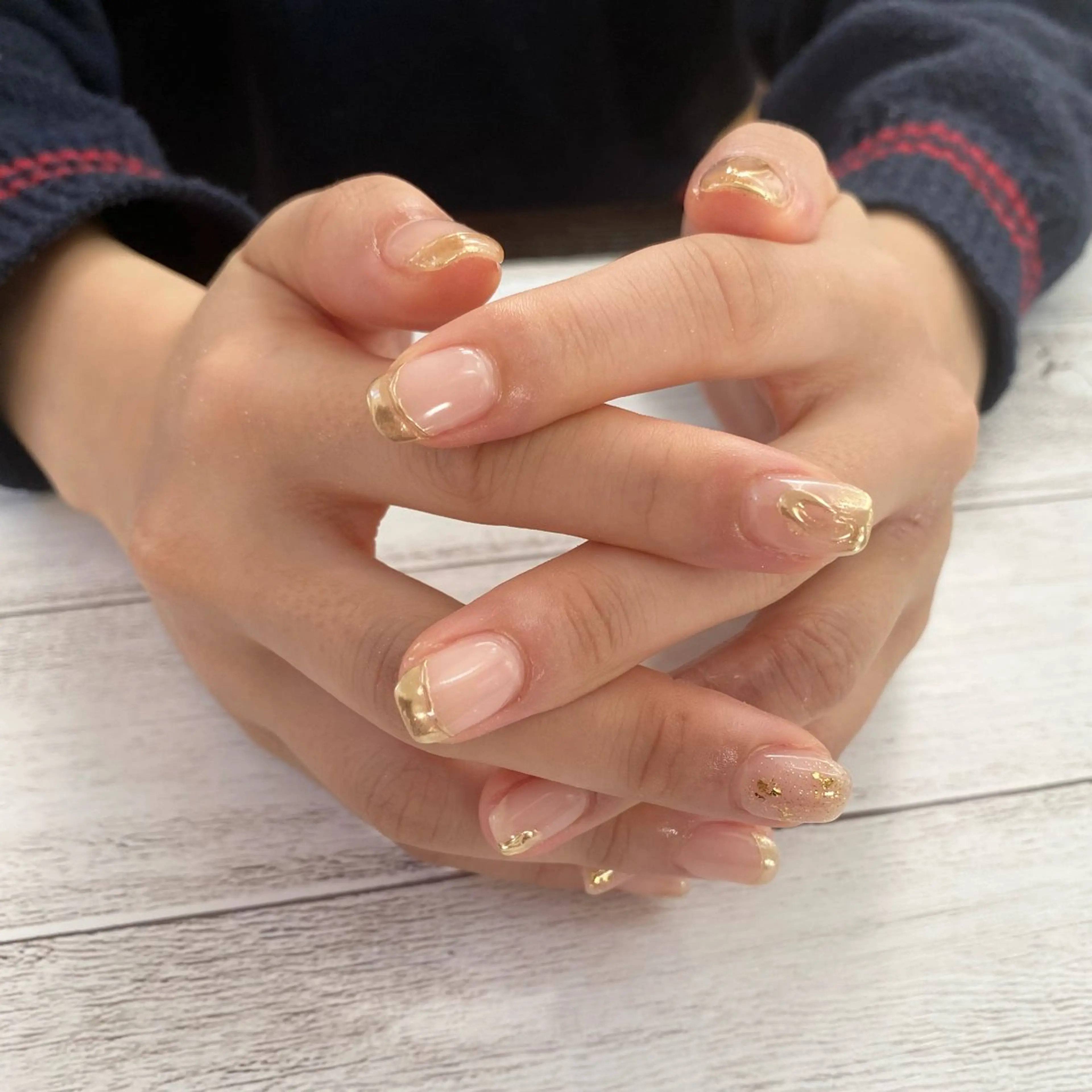 ネイル アートネイル ゴールド ハンドネイル nail salon muuのネイルデザイン