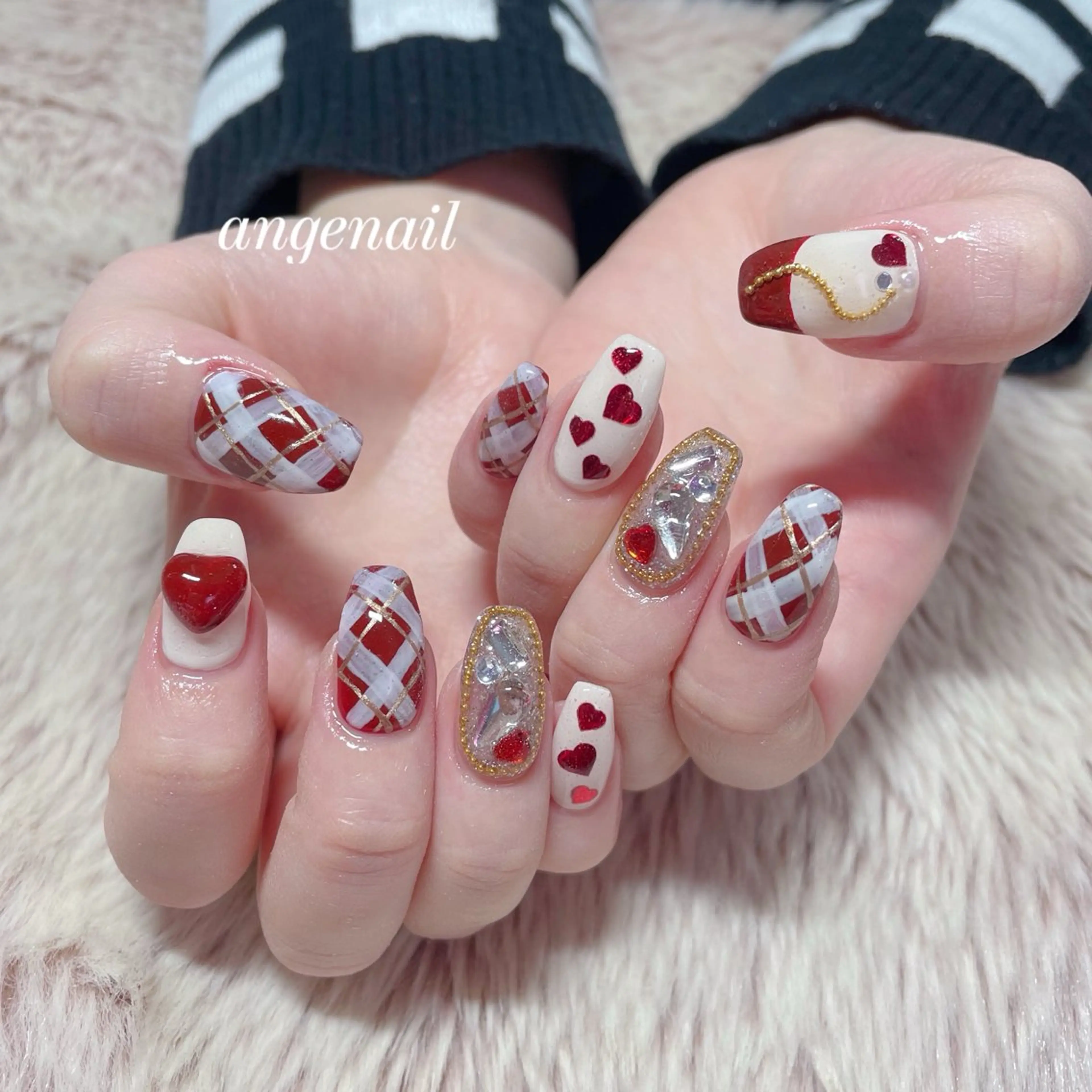 ネイル ハンドネイル オーナーネイリスト MAKIのネイルデザイン