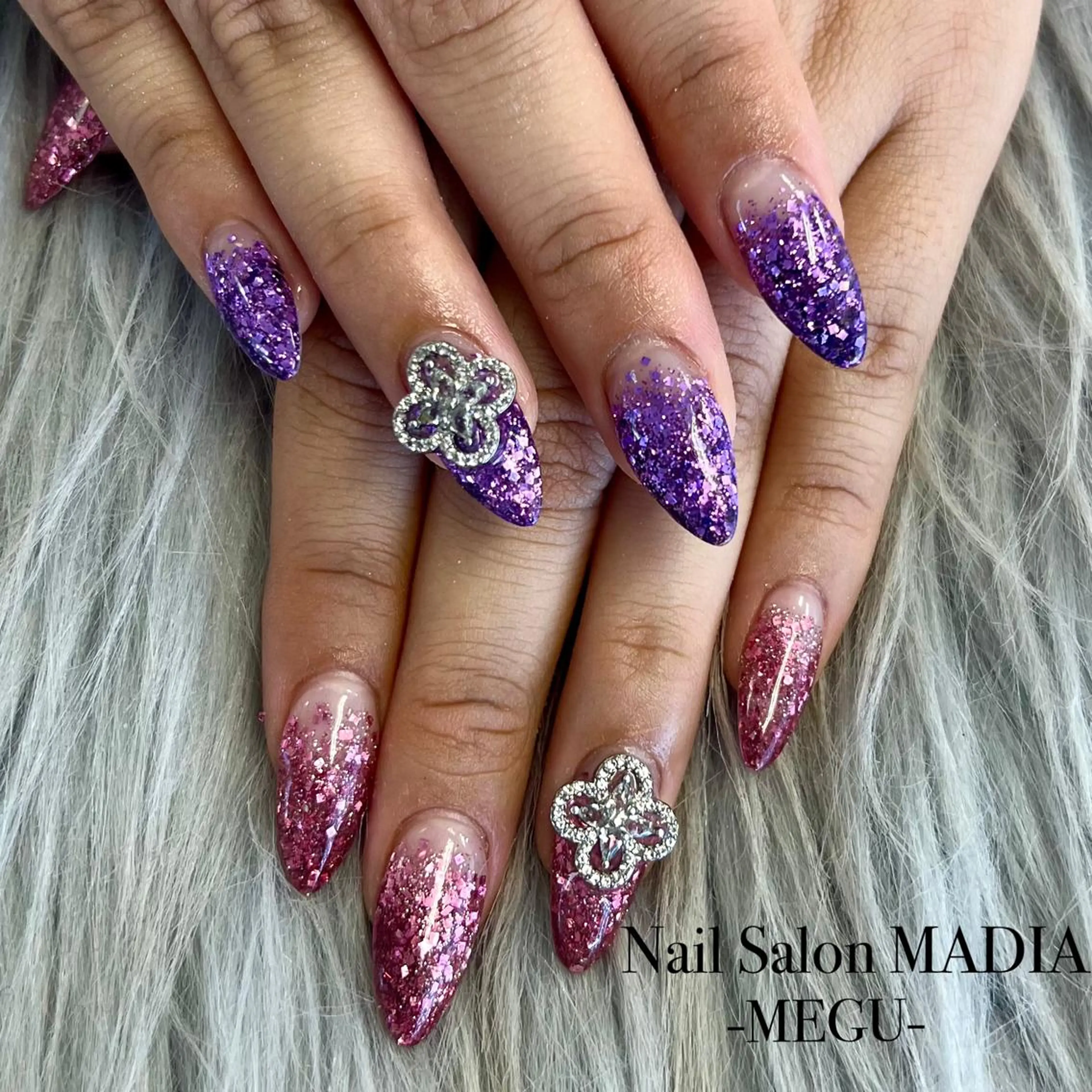 ネイル MADIA藤沢所属・MADIA MEGUのネイルデザイン