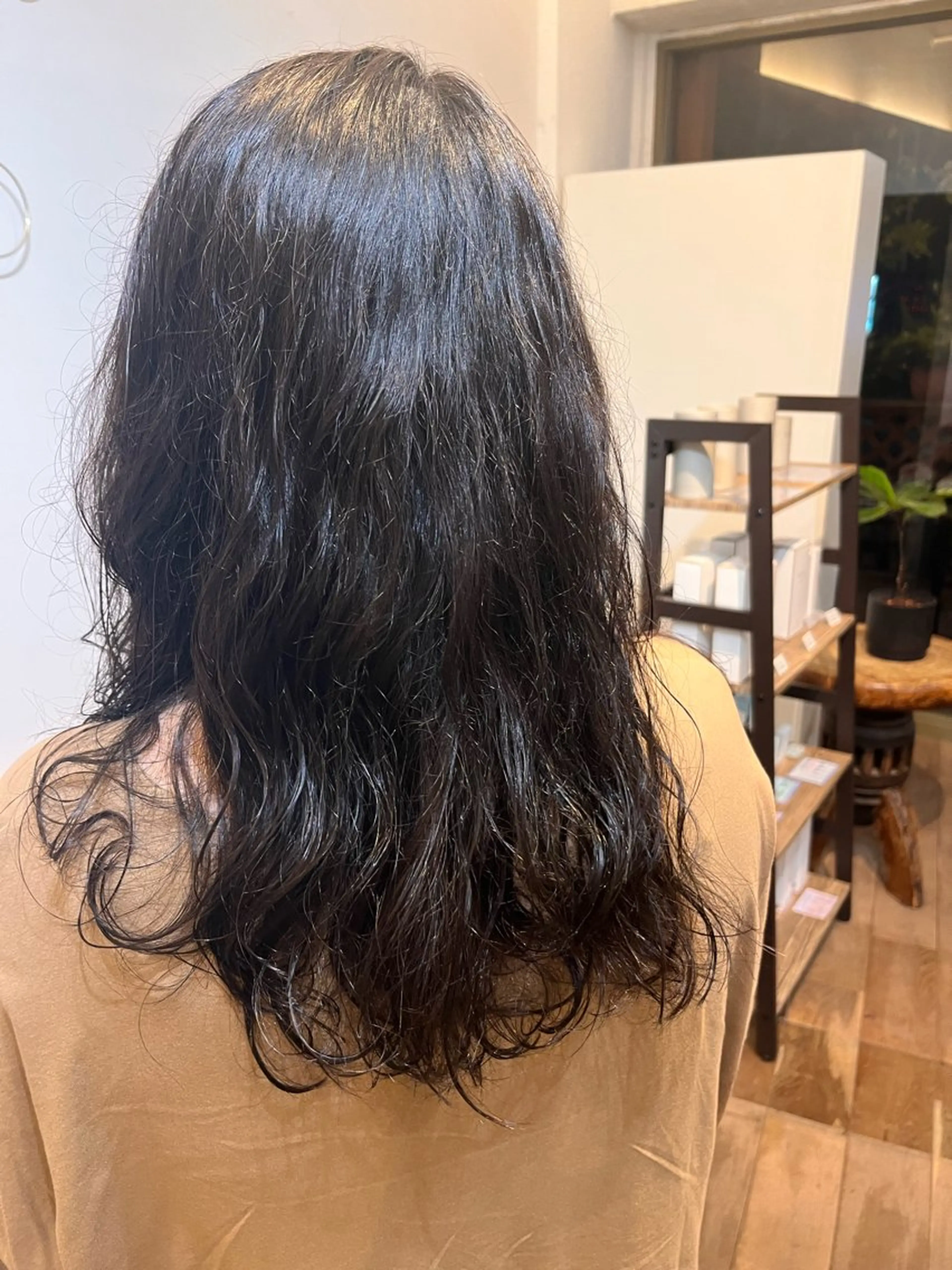 セミロング セミロングパーマ パーマ 臺 佳連のヘアスタイル