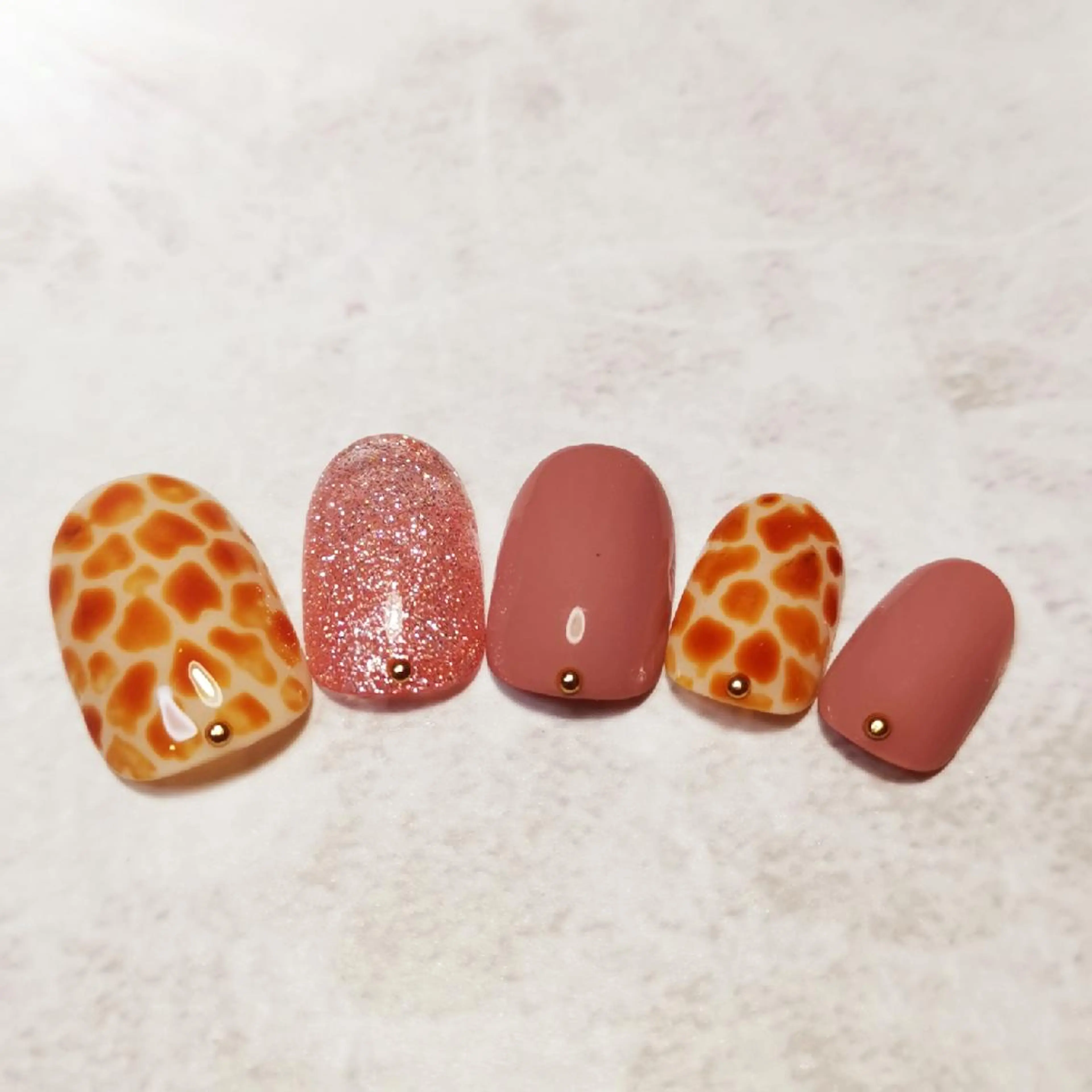 ネイル アニマル柄 ハンドネイル reve あやののネイルデザイン