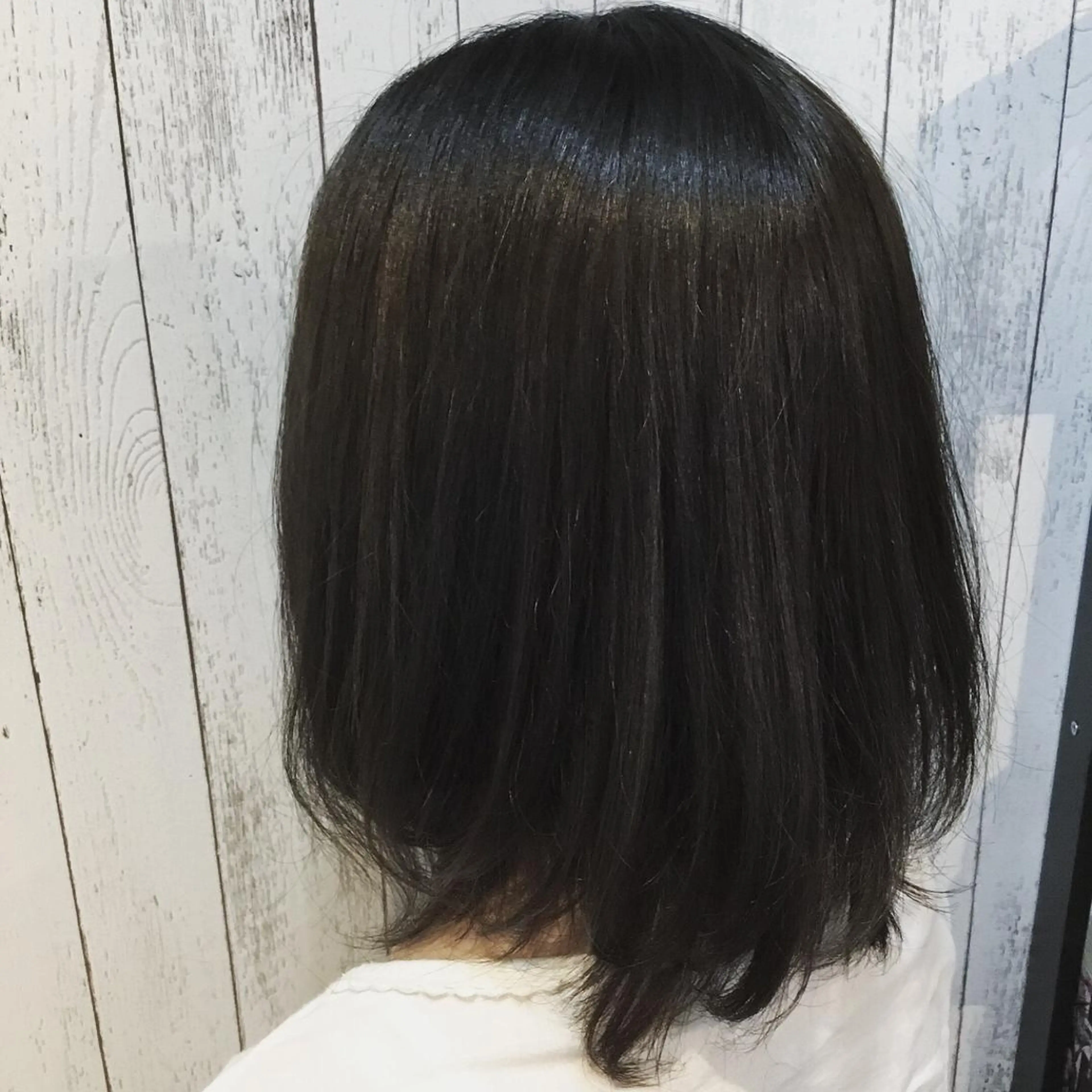 ミディアム カラー embrace エンブレイスのヘアスタイル