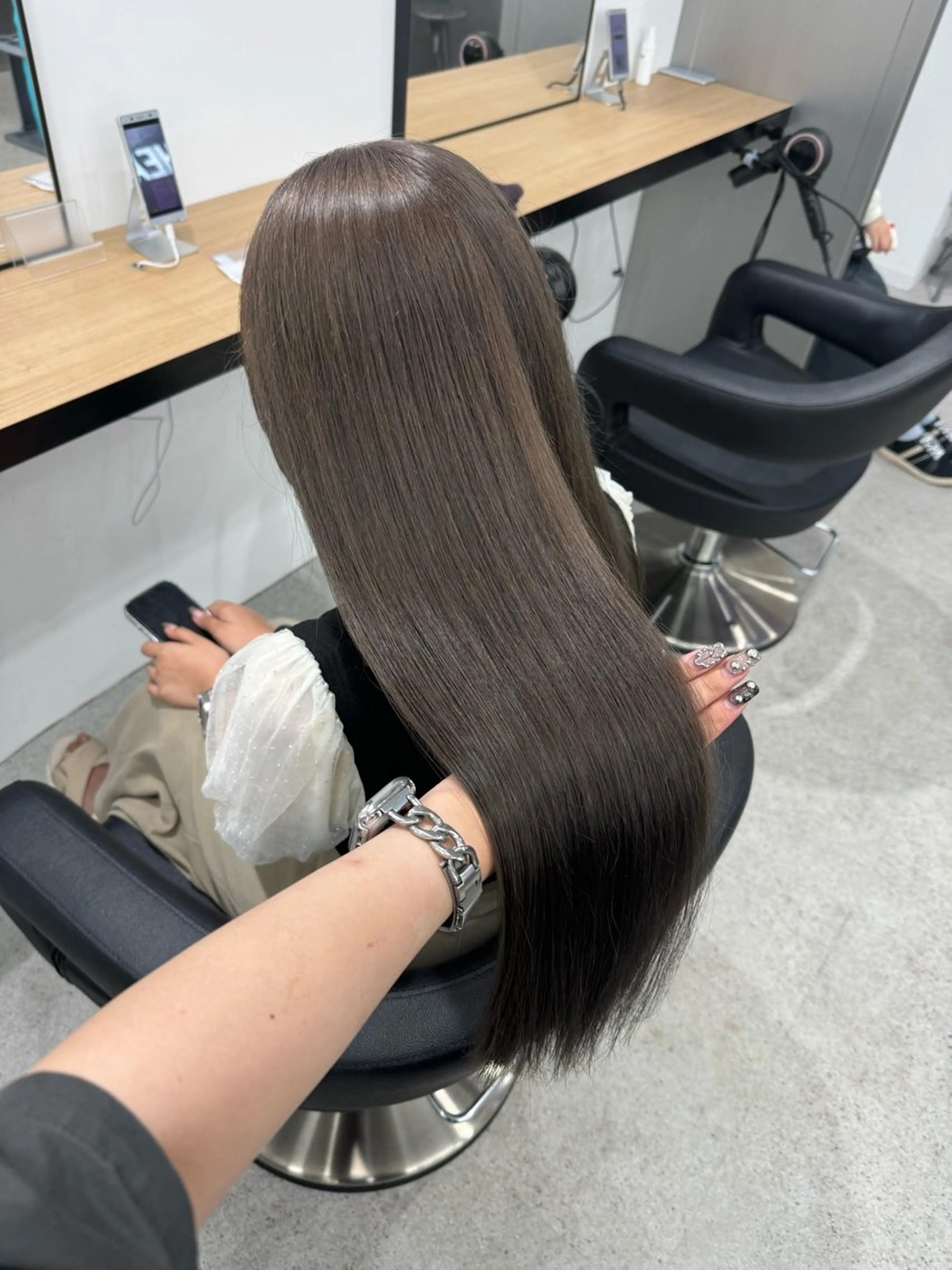 ロング カラー ヘアカラー 暗髪🩶ラベンダー/ ブルー/ユウナ🤍のヘアスタイル