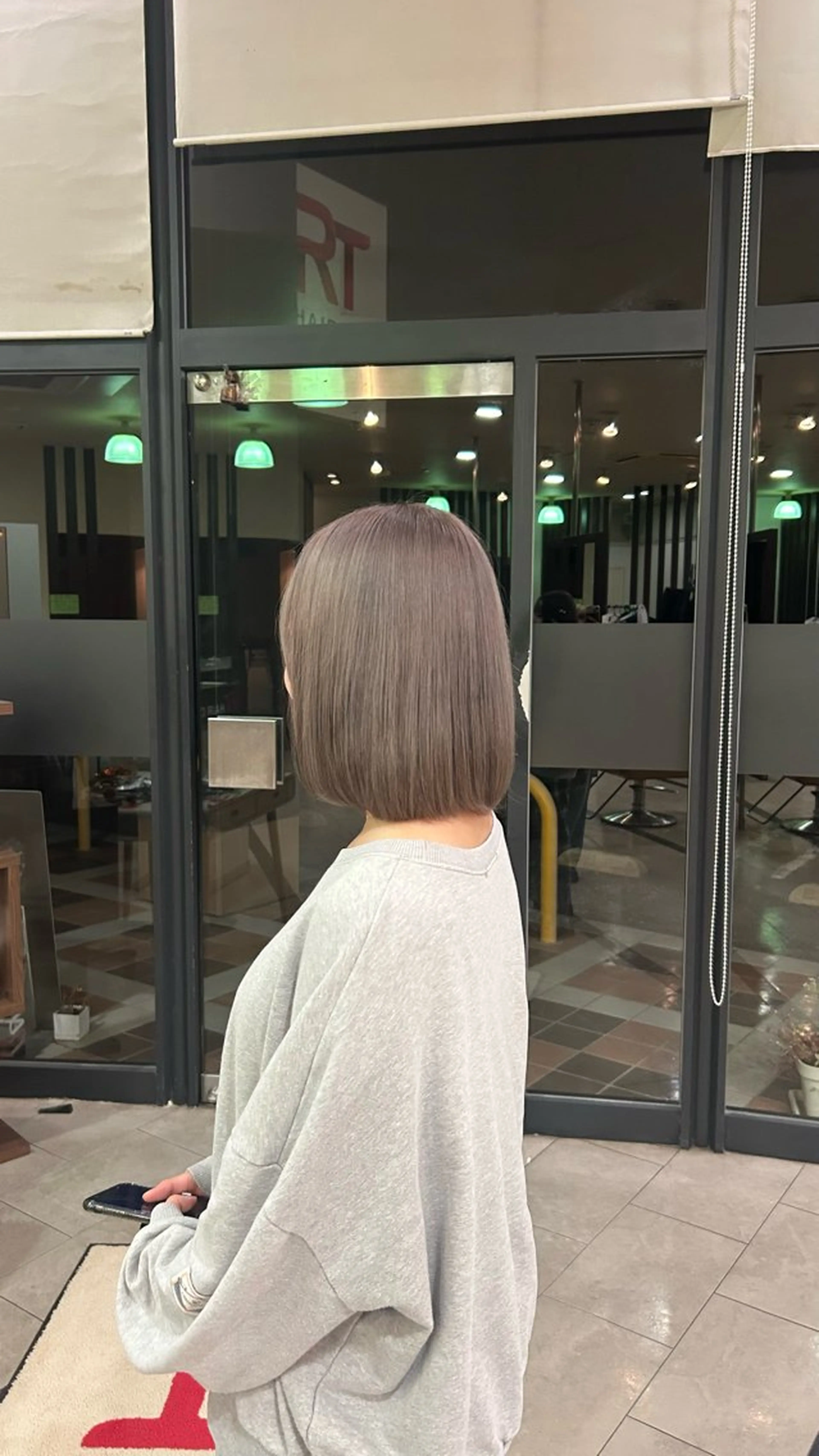 カラー ベージュカラー 透明感カラー グレージュ RT Hair Creation所属・鍋島 美華のヘアスタイル