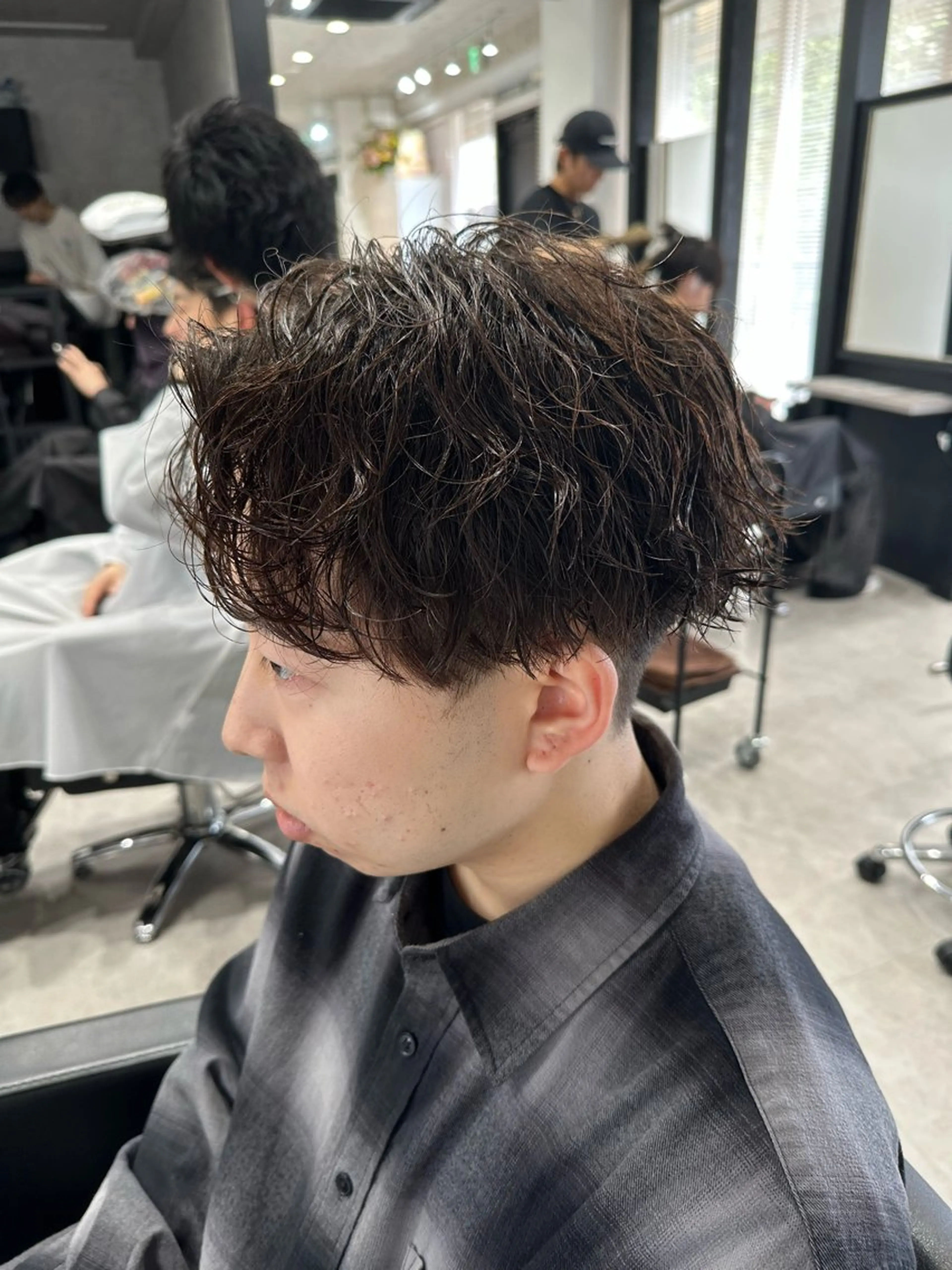 ショート パーマ メンズ メンズパーマ 波巻きパーマ カット パーマ 「パーマ指名No1 🥇」小日向悠のヘアスタイル