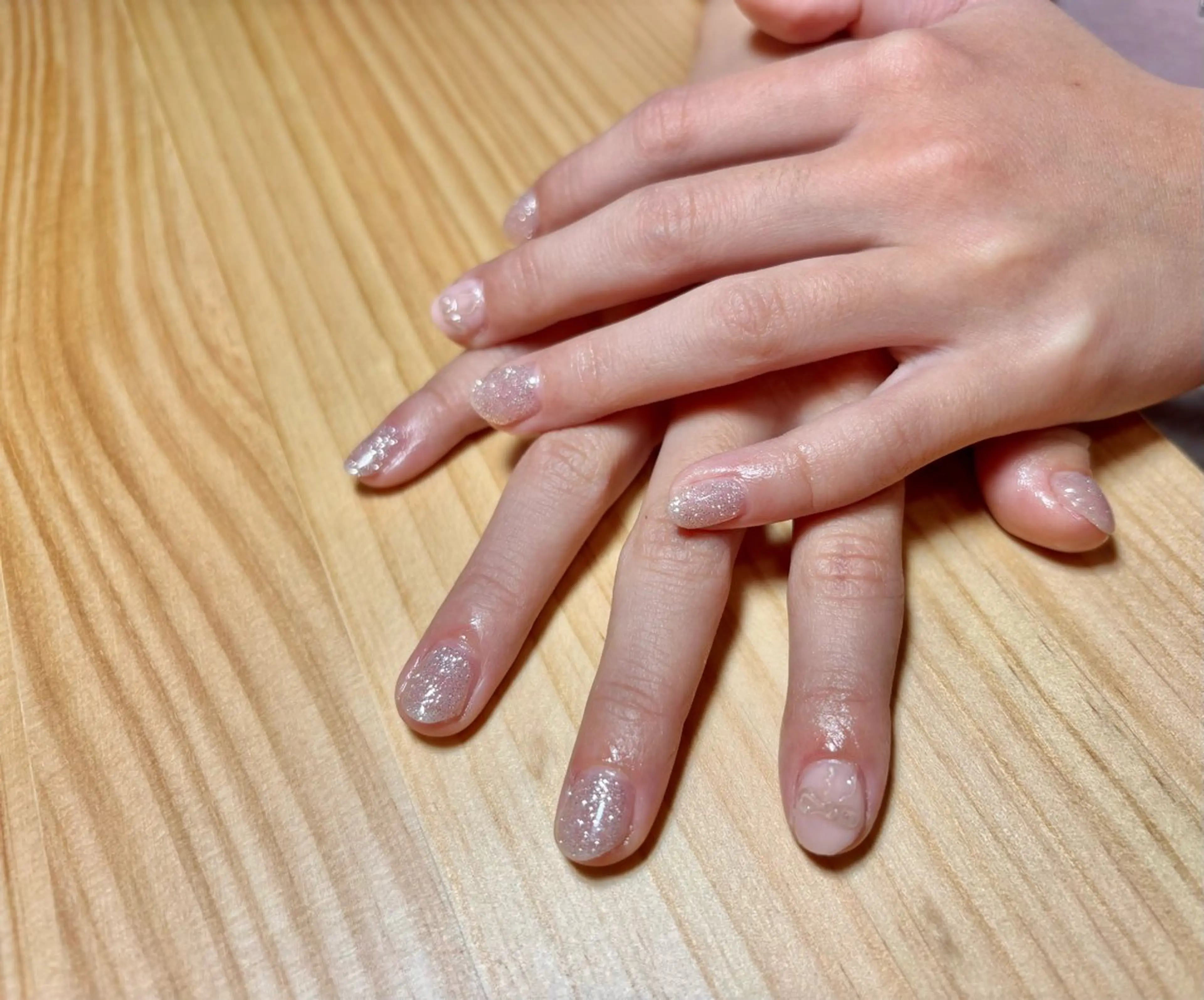 ネイル フラッシュネイル ぷっくりネイル リボン ハンドネイル amélier ꕁアメリエꕁのネイルデザイン