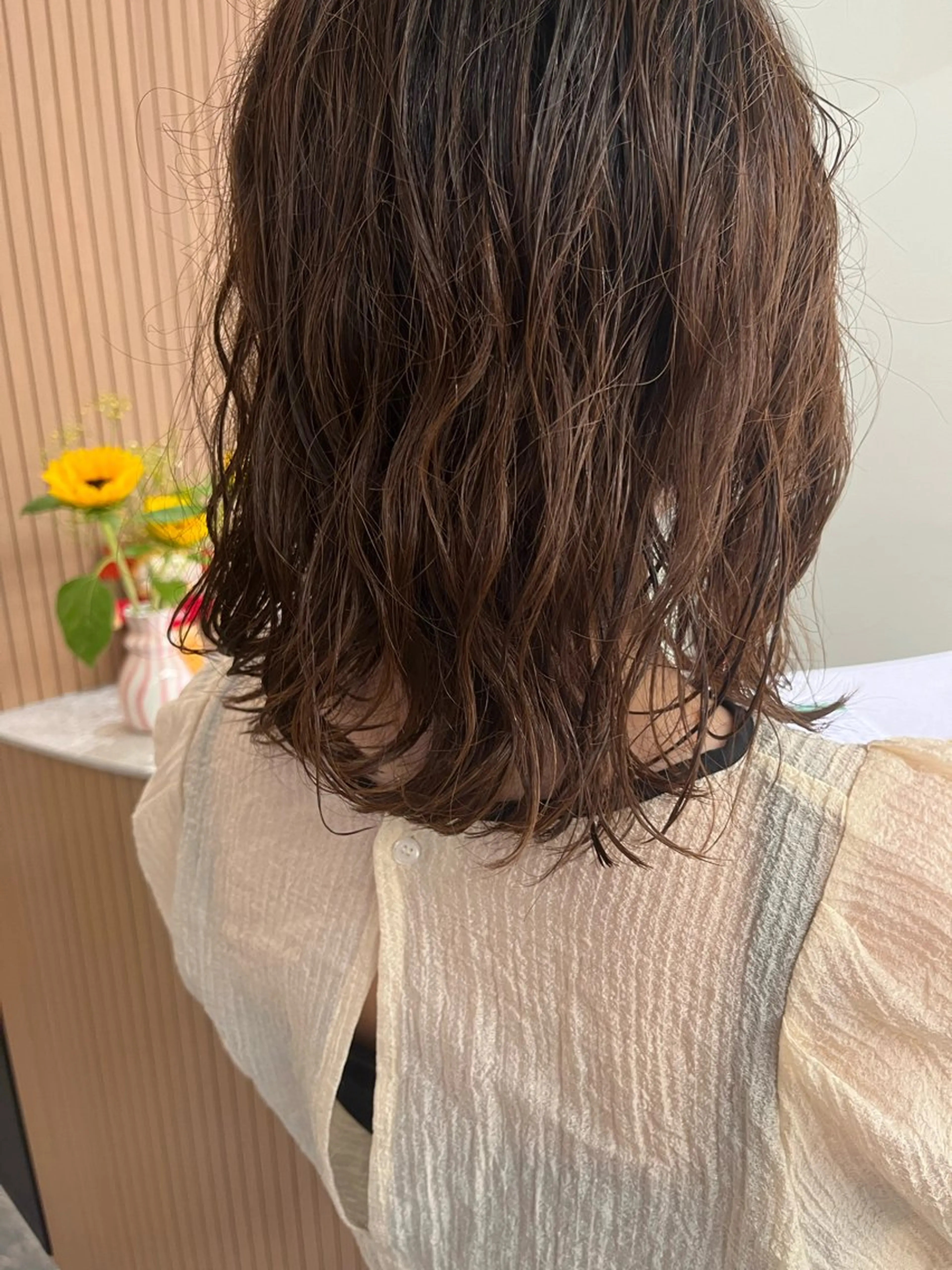ミディアム 小山 水綺のヘアスタイル