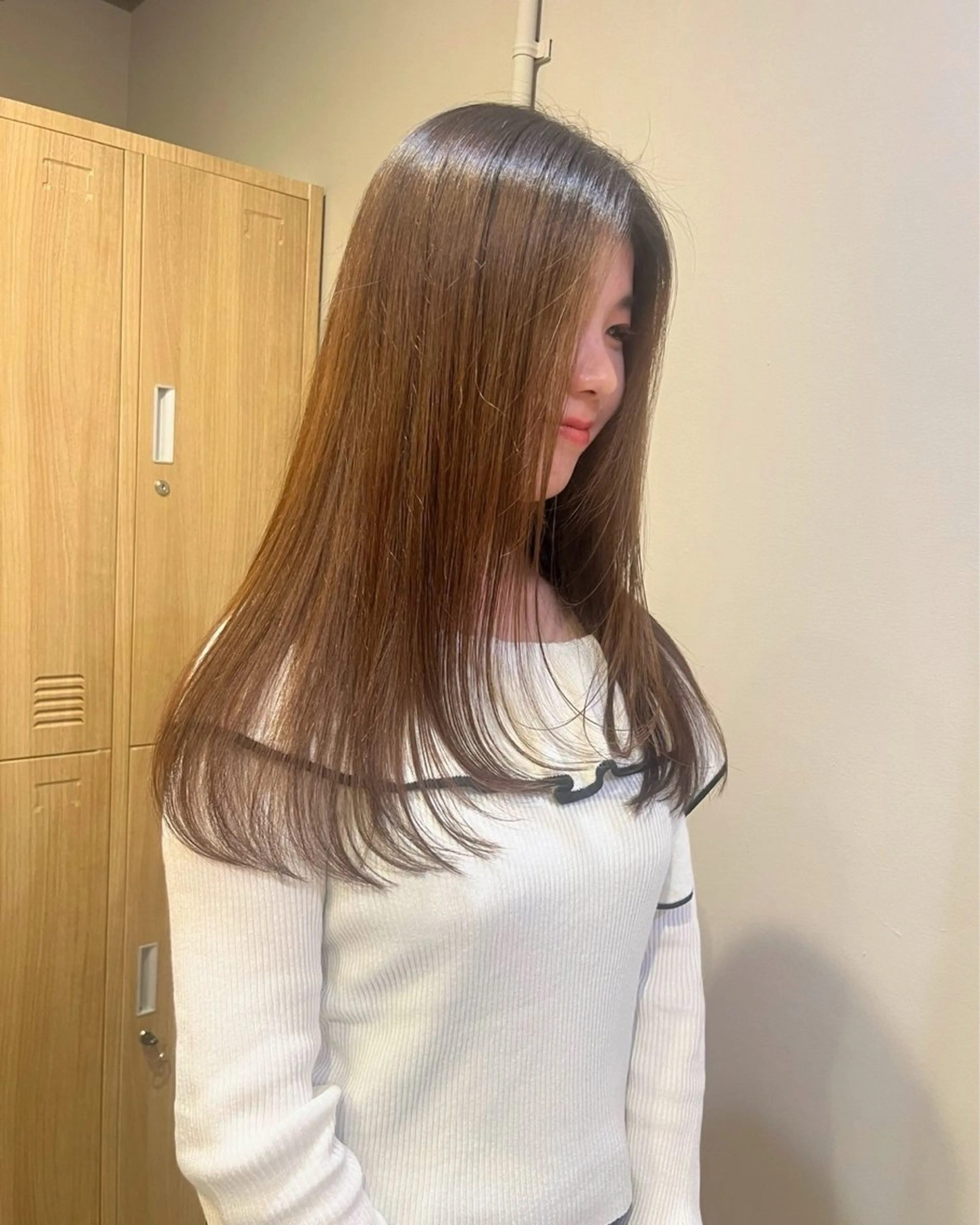 セミロング LOREN＋透明感 オリーブhirokoのヘアスタイル