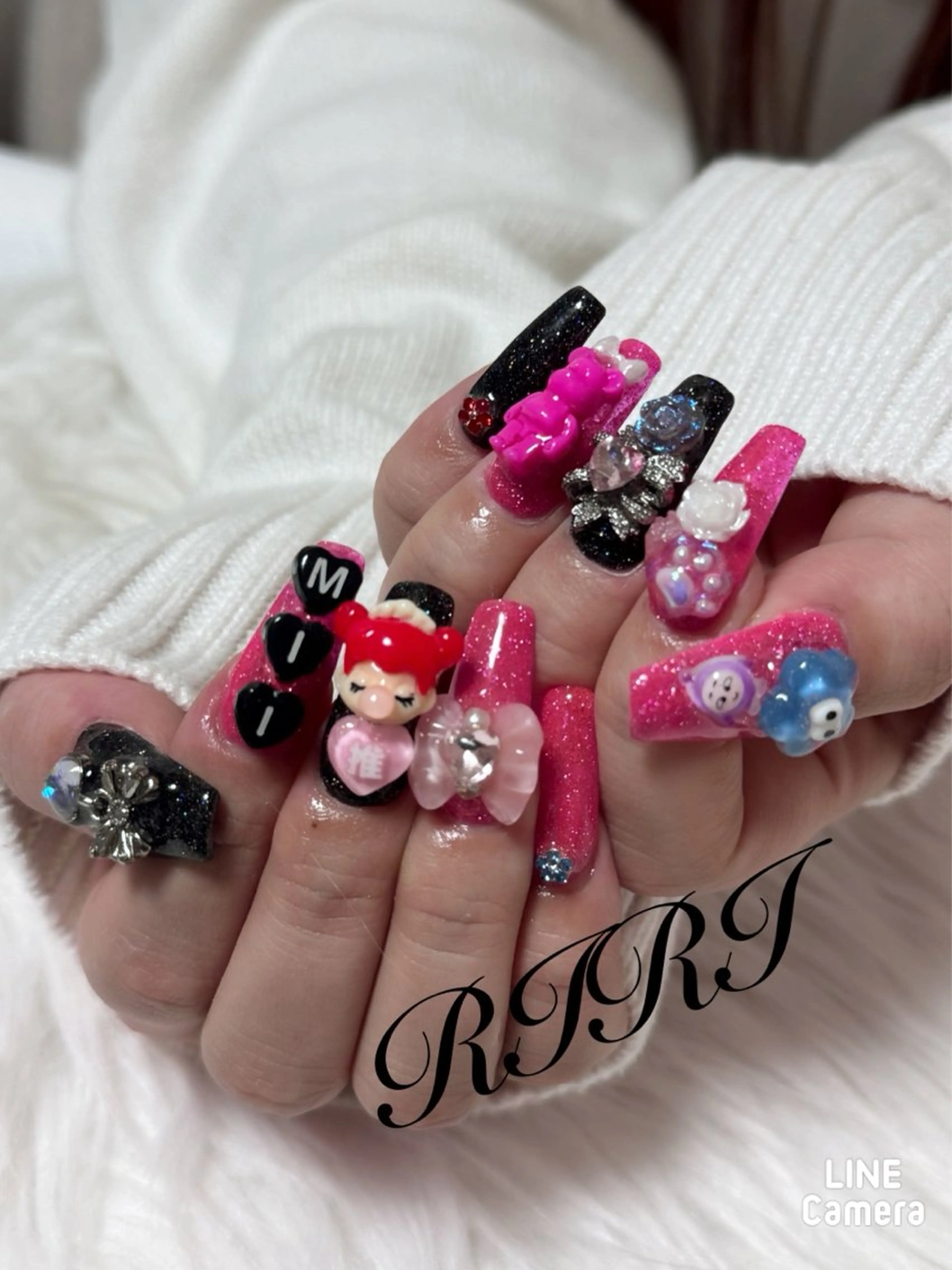 ネイル フレンチネイル ジェルネイル ガラスフレンチ キラキラネイル ピンク ハンドネイル riri オーナーのネイルデザイン