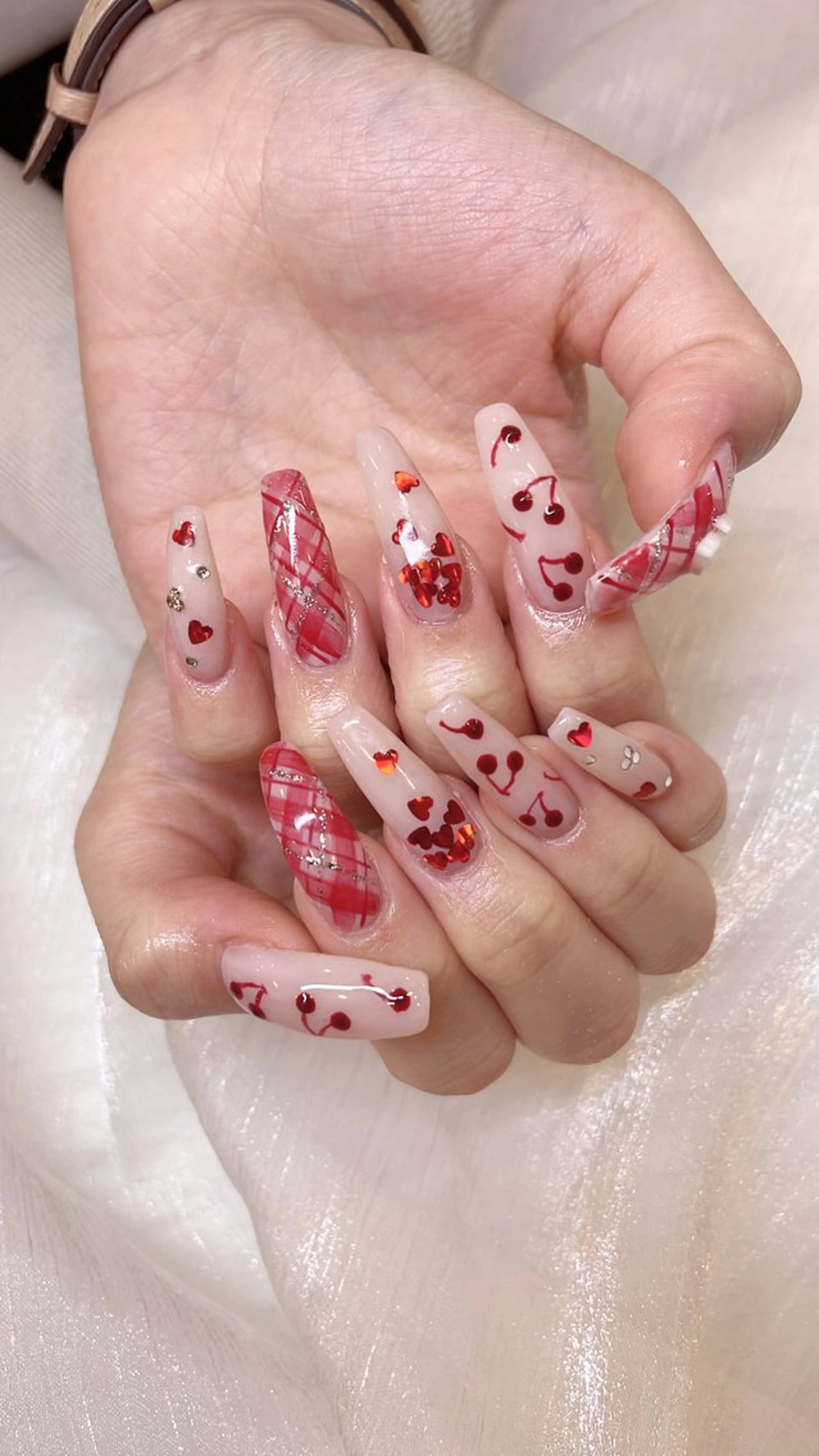 ネイル ハンドネイル COCO ネイルのネイルデザイン