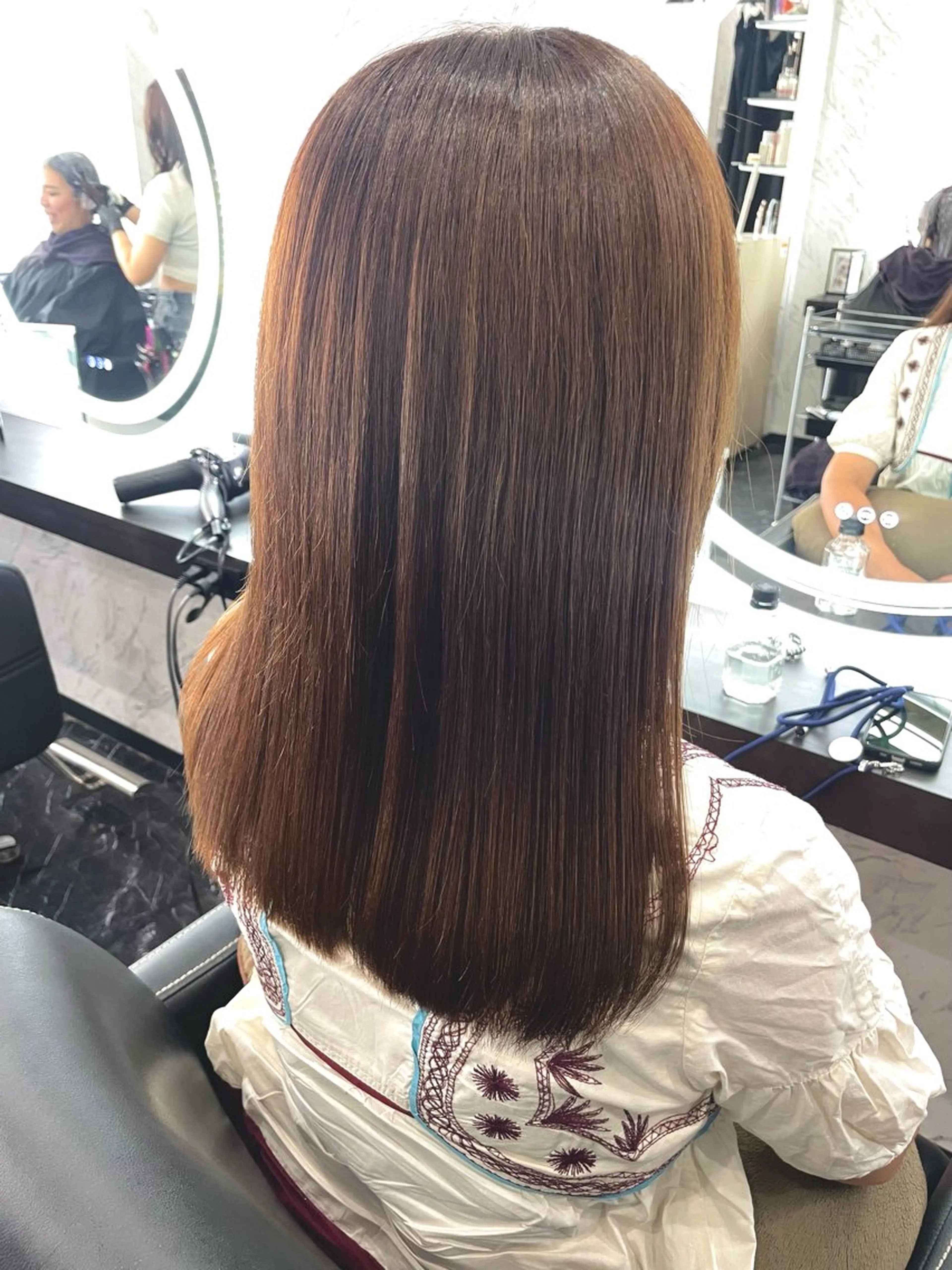 ロング カラー グレージュ カット ヘアカラー トリートメント 五十嵐 満梨奈のヘアスタイル