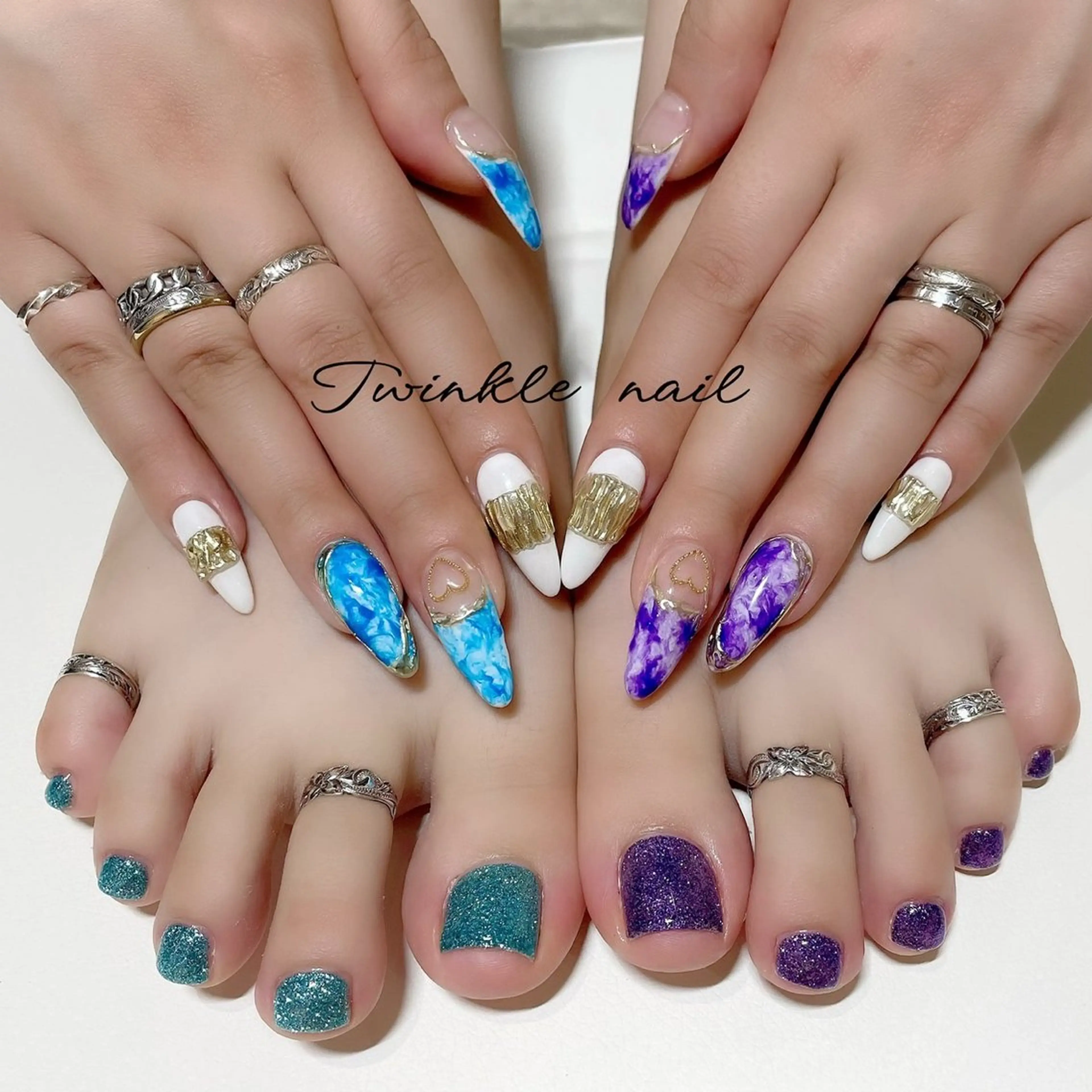 ネイル ハンドネイル ハンドケア 中井 綾香の眉毛・アイブロウイメージ