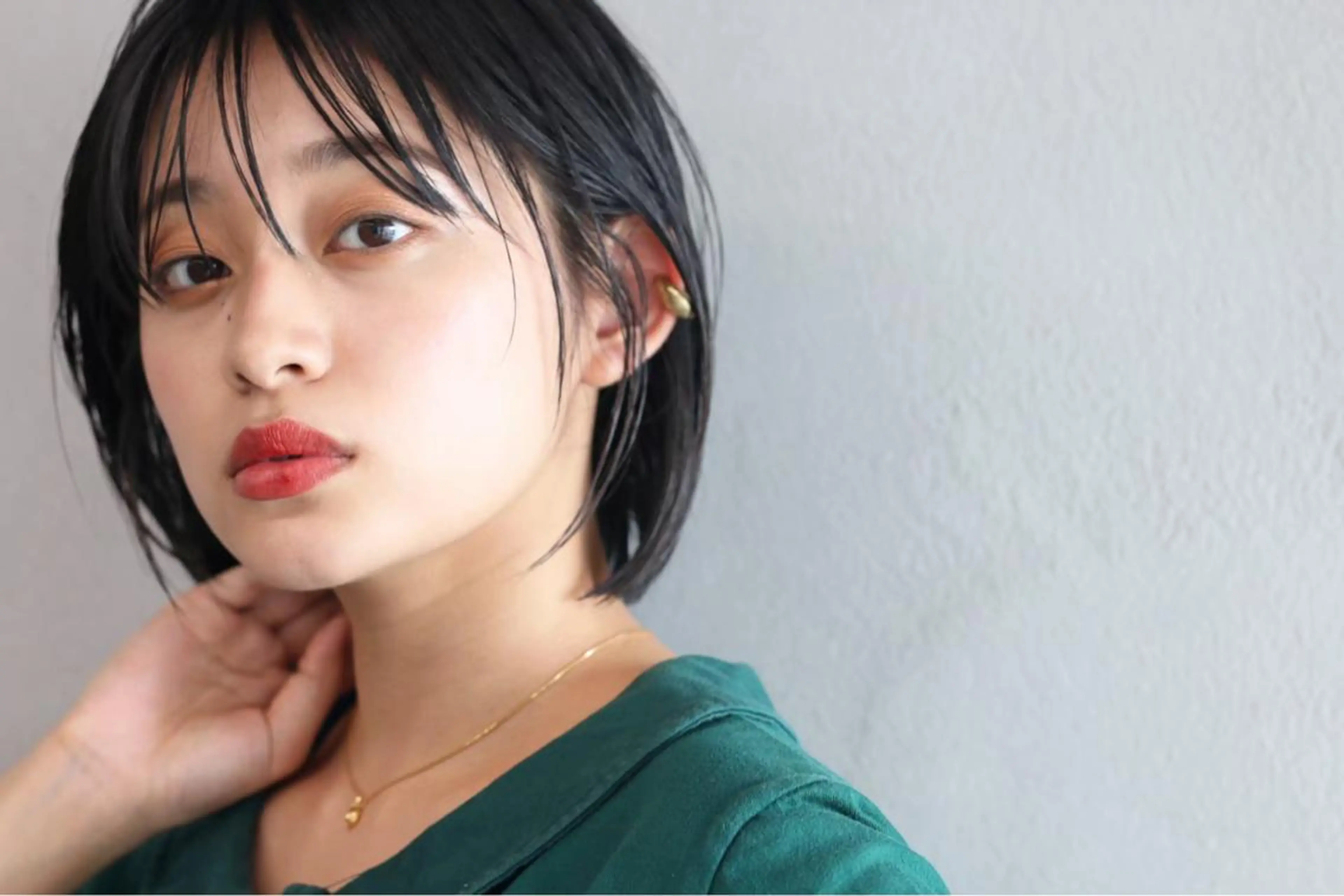 ショート ワンレンボブ ボブ 柏 ウルフ/レイヤー 田中佐和🐺のヘアスタイル