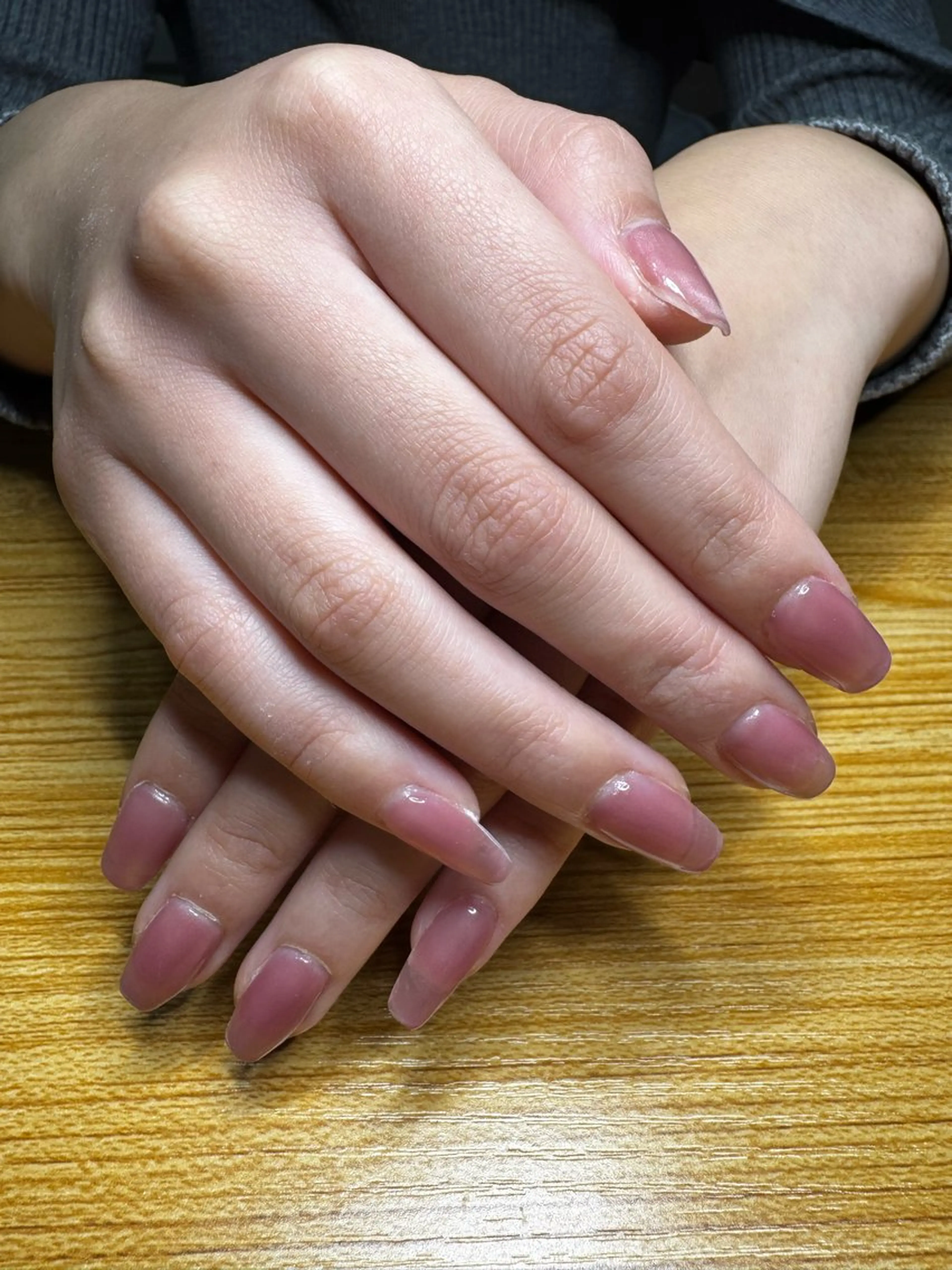 ネイル PODO NAIL所属・中畑 智美のネイルデザイン