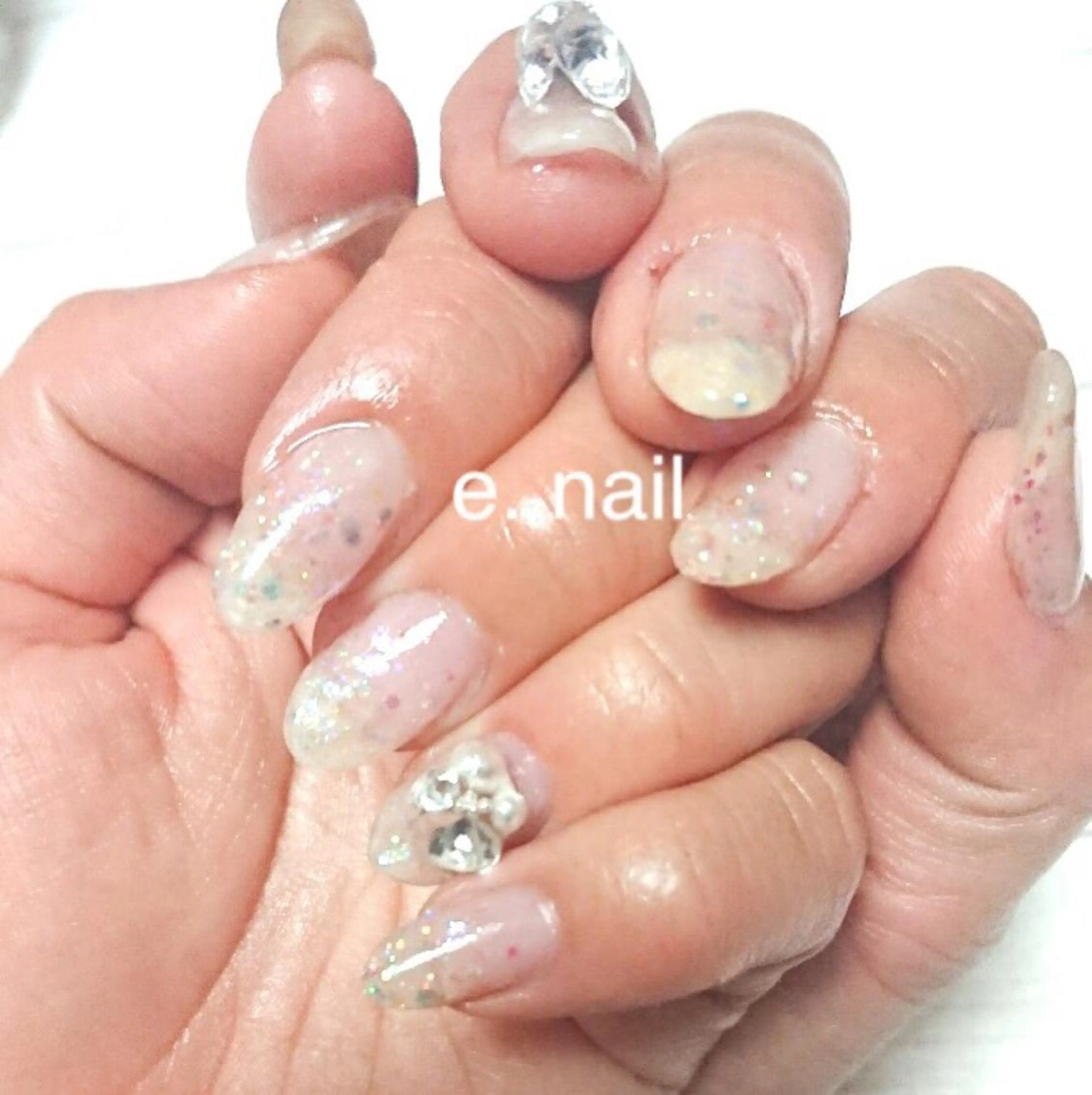 ネイル e.nail所属・和賀井 恵理のネイルデザイン