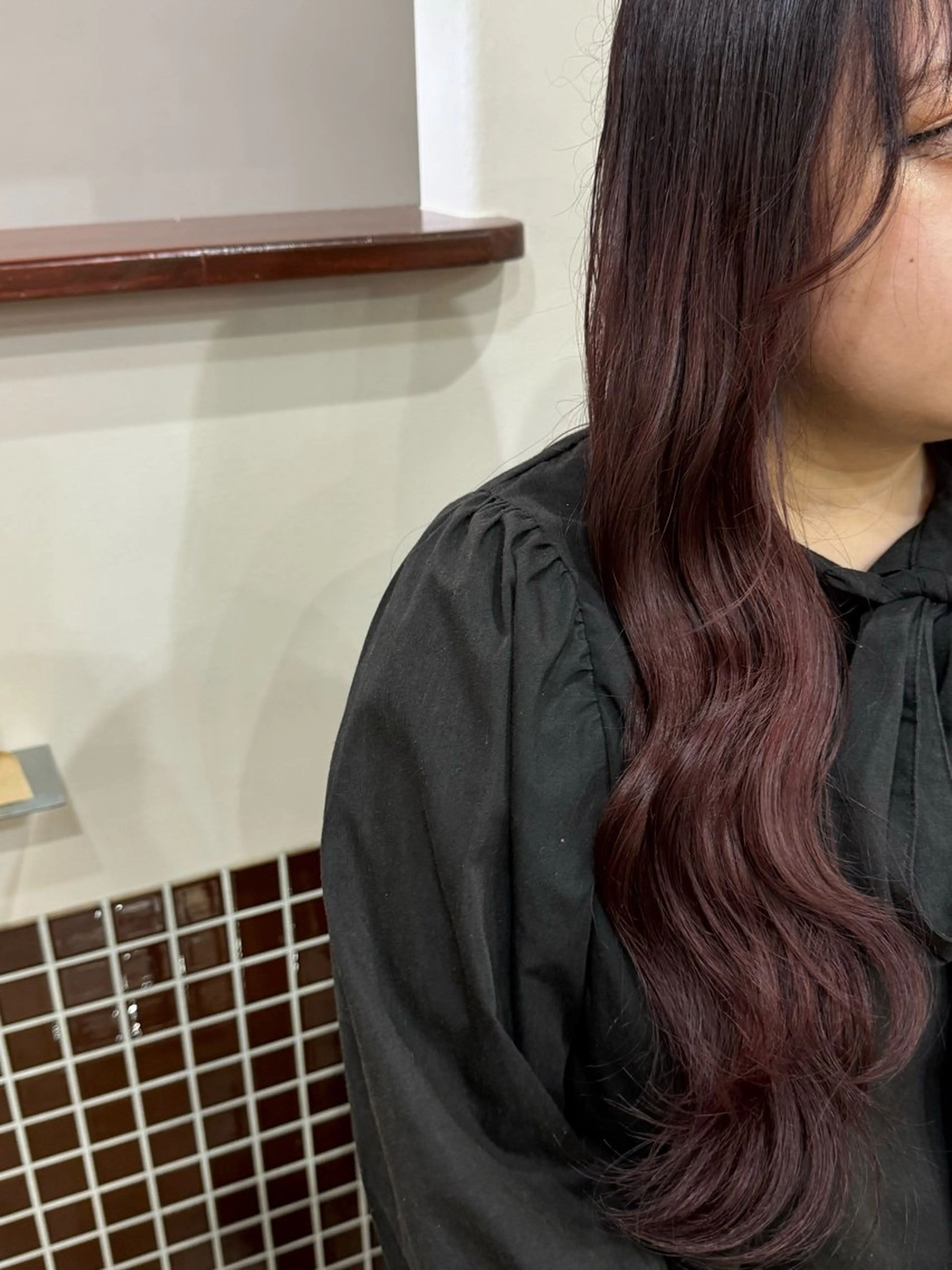 カラー ヘアカラー トリートメント 🫧もも /艶カラー/髪質改善のヘアスタイル