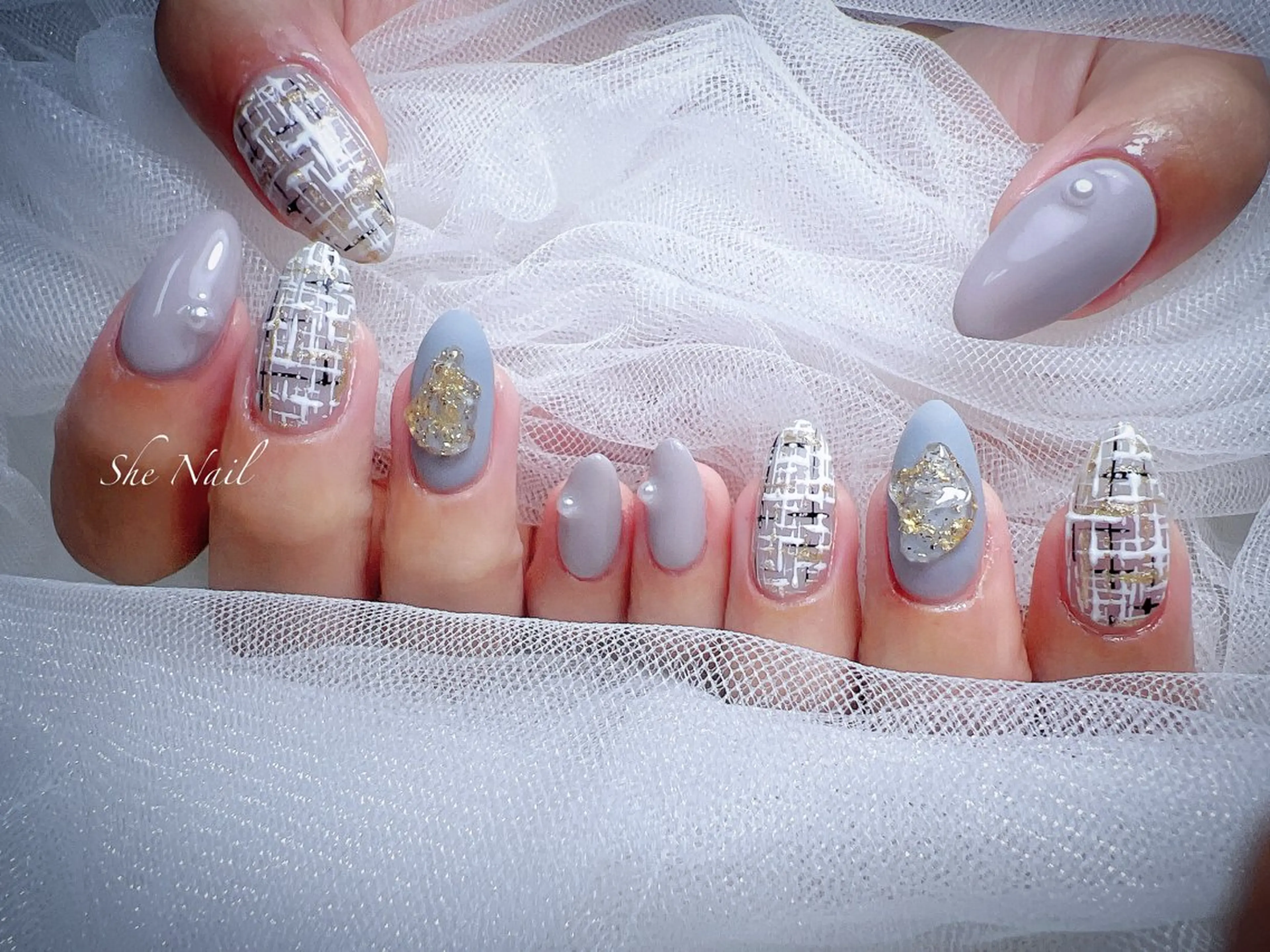 ネイル チークネイル ドット 長さ出し マグネットネイル 持ち込み ハンドネイル She   Nail所属・ISA_ BELLAのネイルデザイン