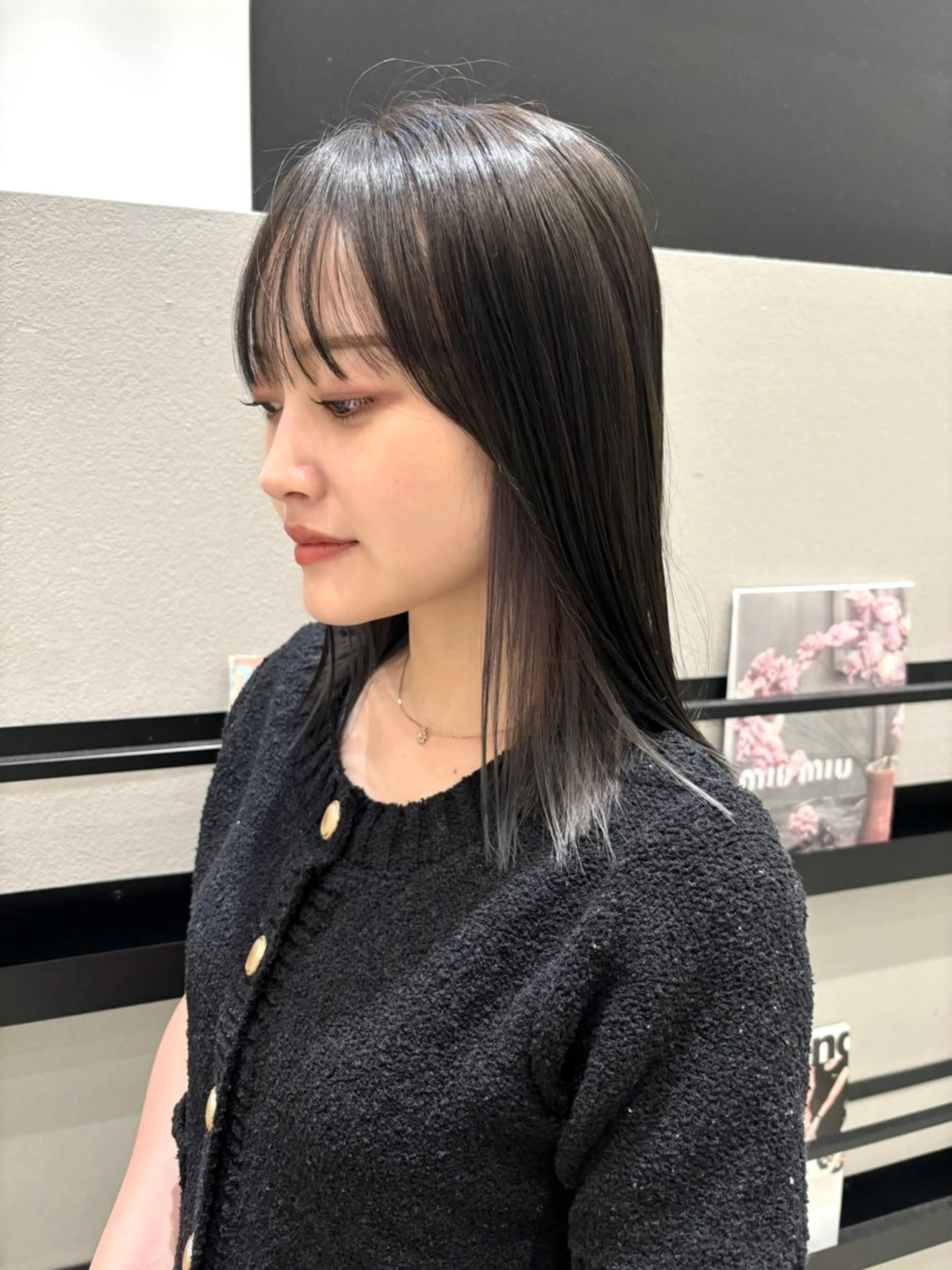 ミディアム カラー グレージュ カット ヘアカラー 透明感カラー/ レイヤーkotonoのヘアスタイル