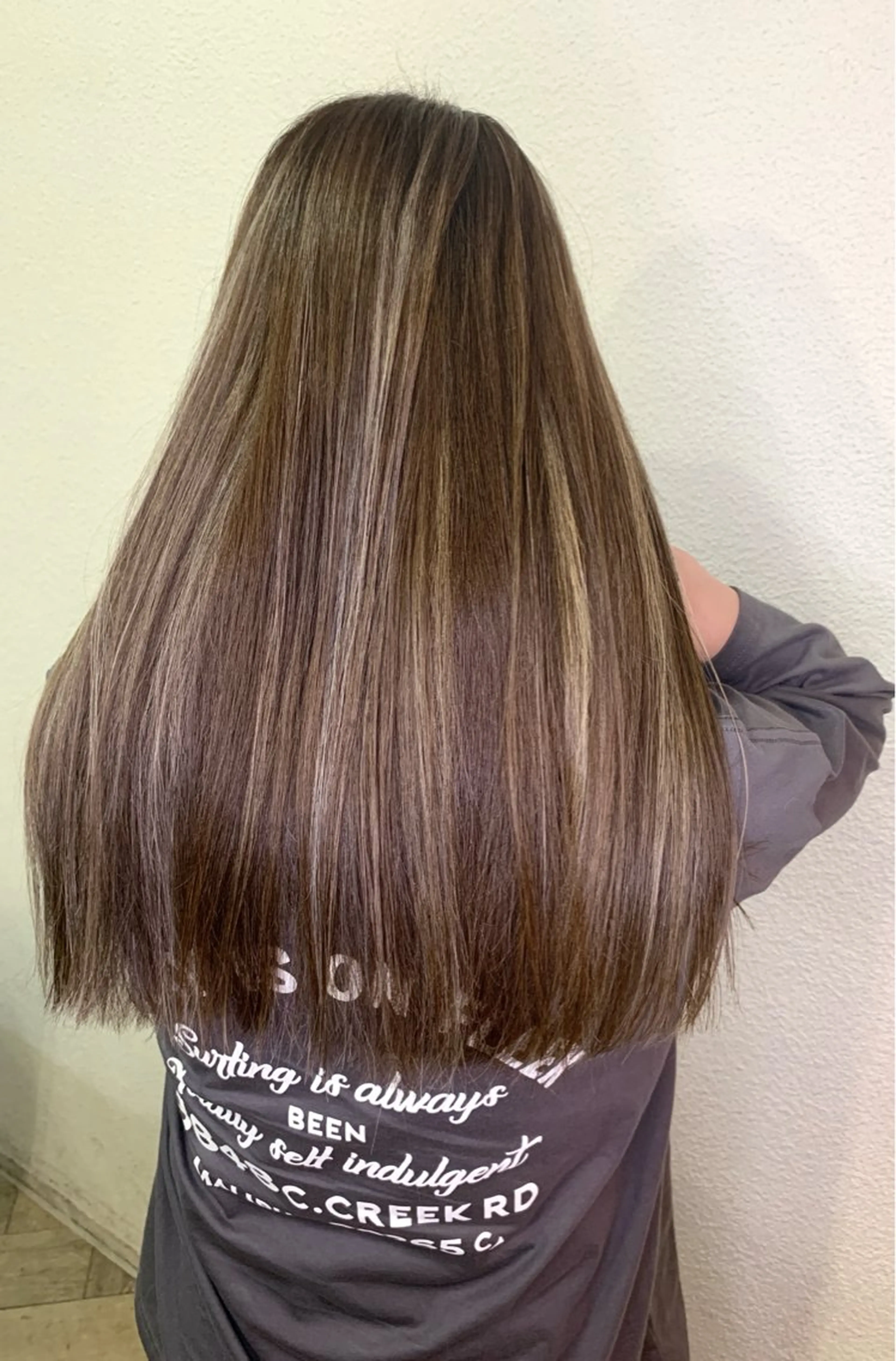 ロング ハイライト roots hairdesign所属・髪質改善/透明感 プライベートサロンのヘアスタイル