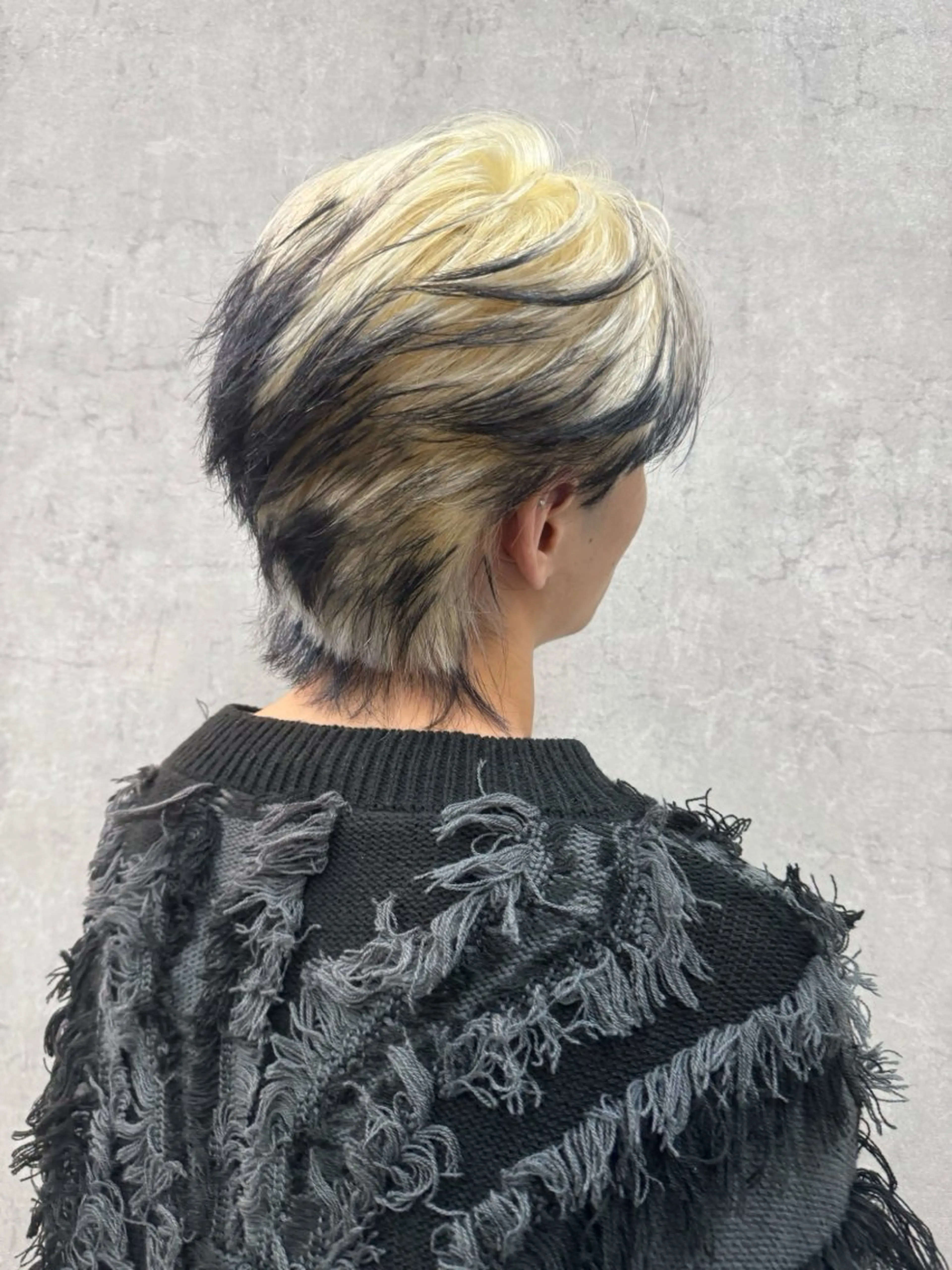 カラー ブリーチカラー🥣 デザインカラー🌈のヘアスタイル