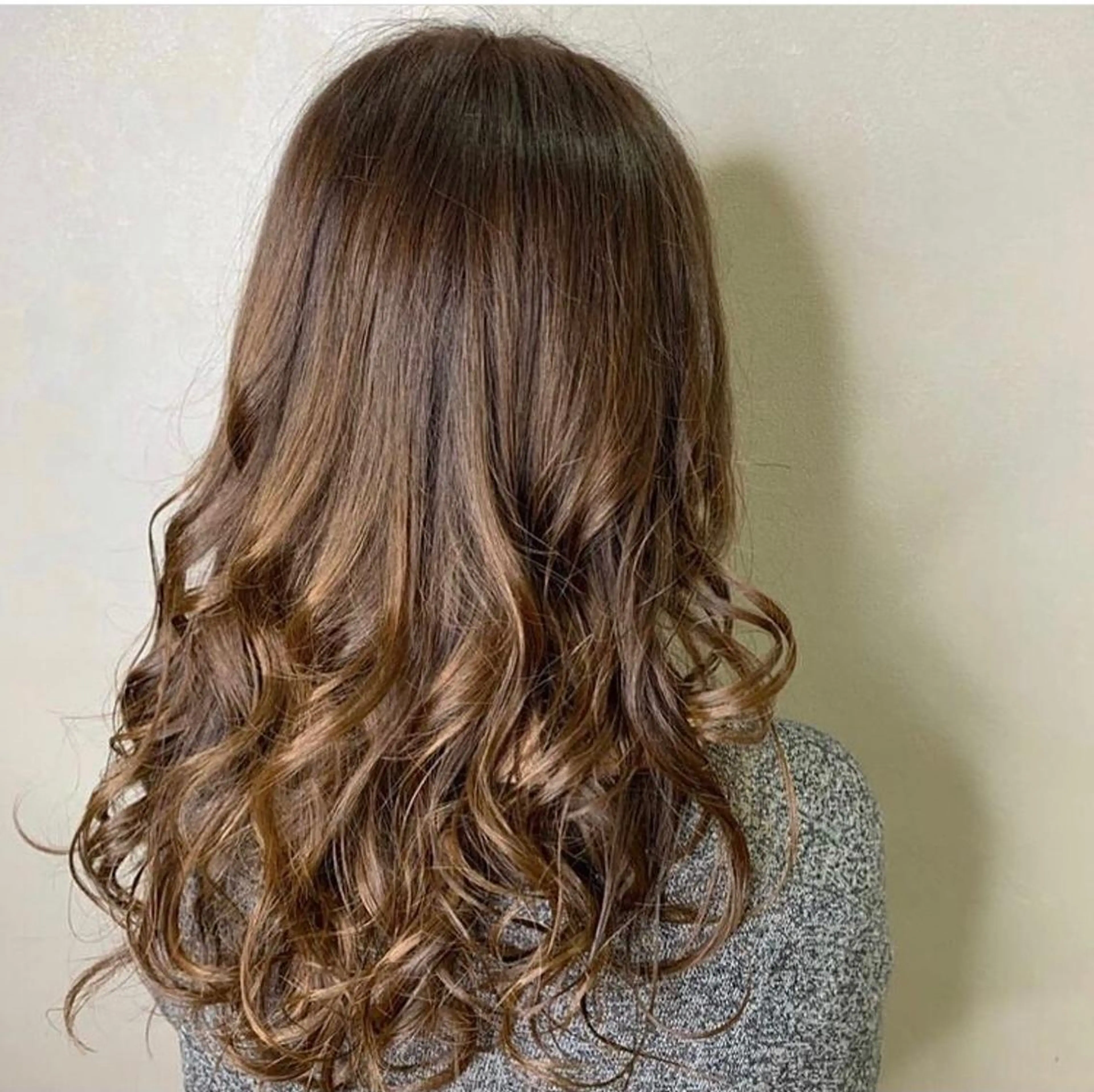 ロング 亀川蓮 Agu hairのヘアスタイル