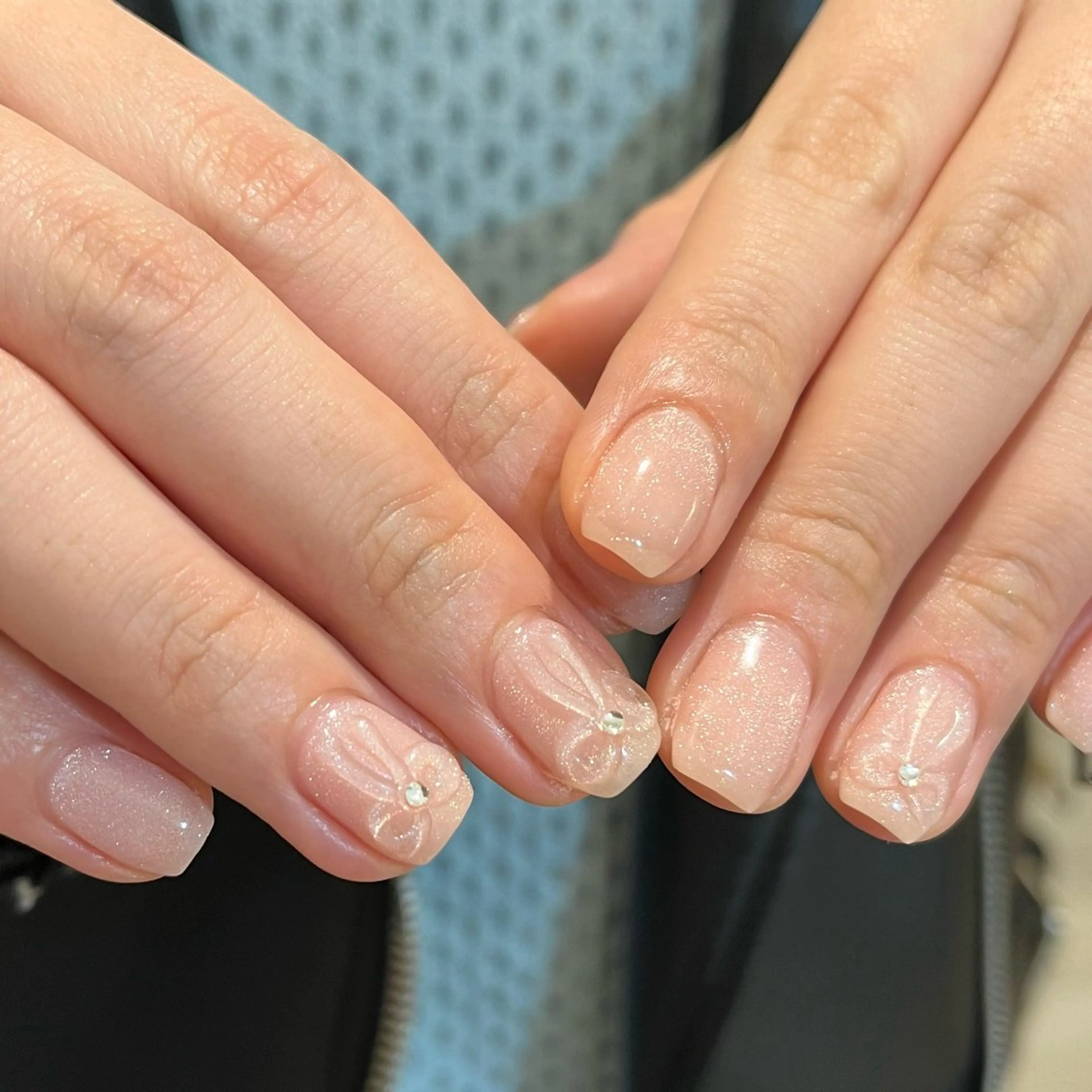 ネイル マグネットネイル ぷっくりネイル リボン ハンドネイル Momone /渋谷/パラジェルのネイルデザイン