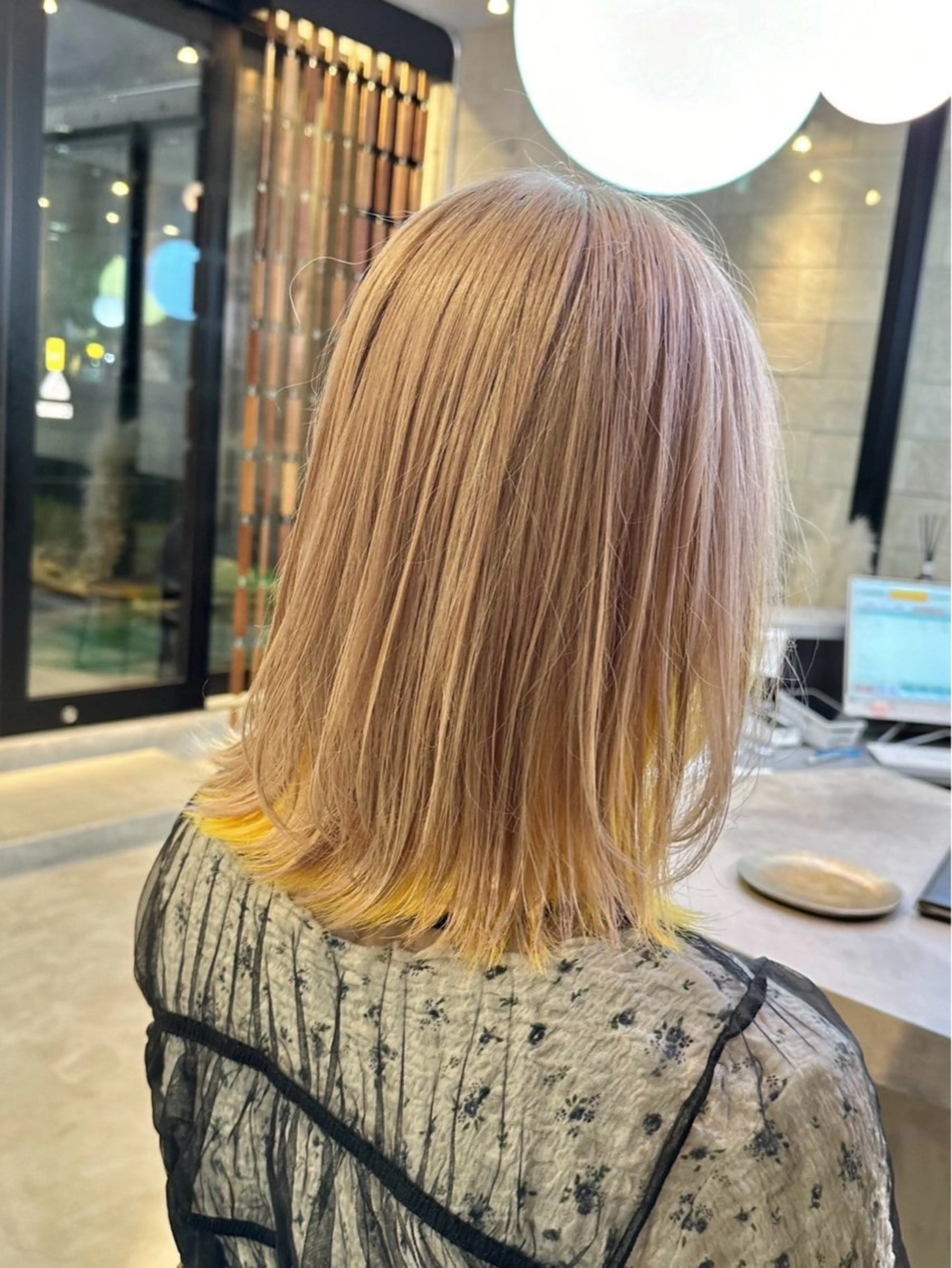 ミディアム カラー カット ヘアカラー トリートメント 山本 望華のヘアスタイル