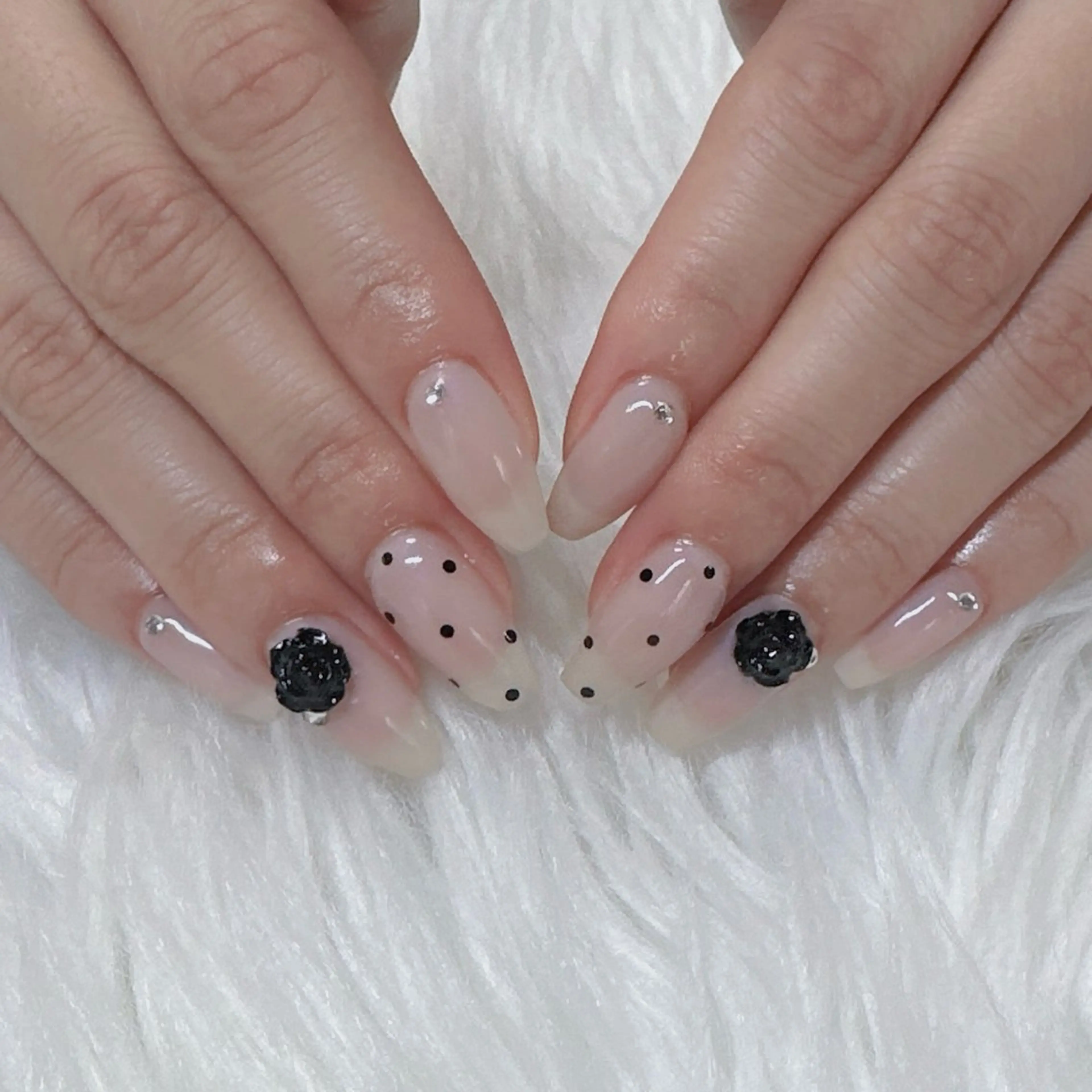 ネイル ハンドネイル Momo🍑 【パラジェル取扱店】のネイルデザイン