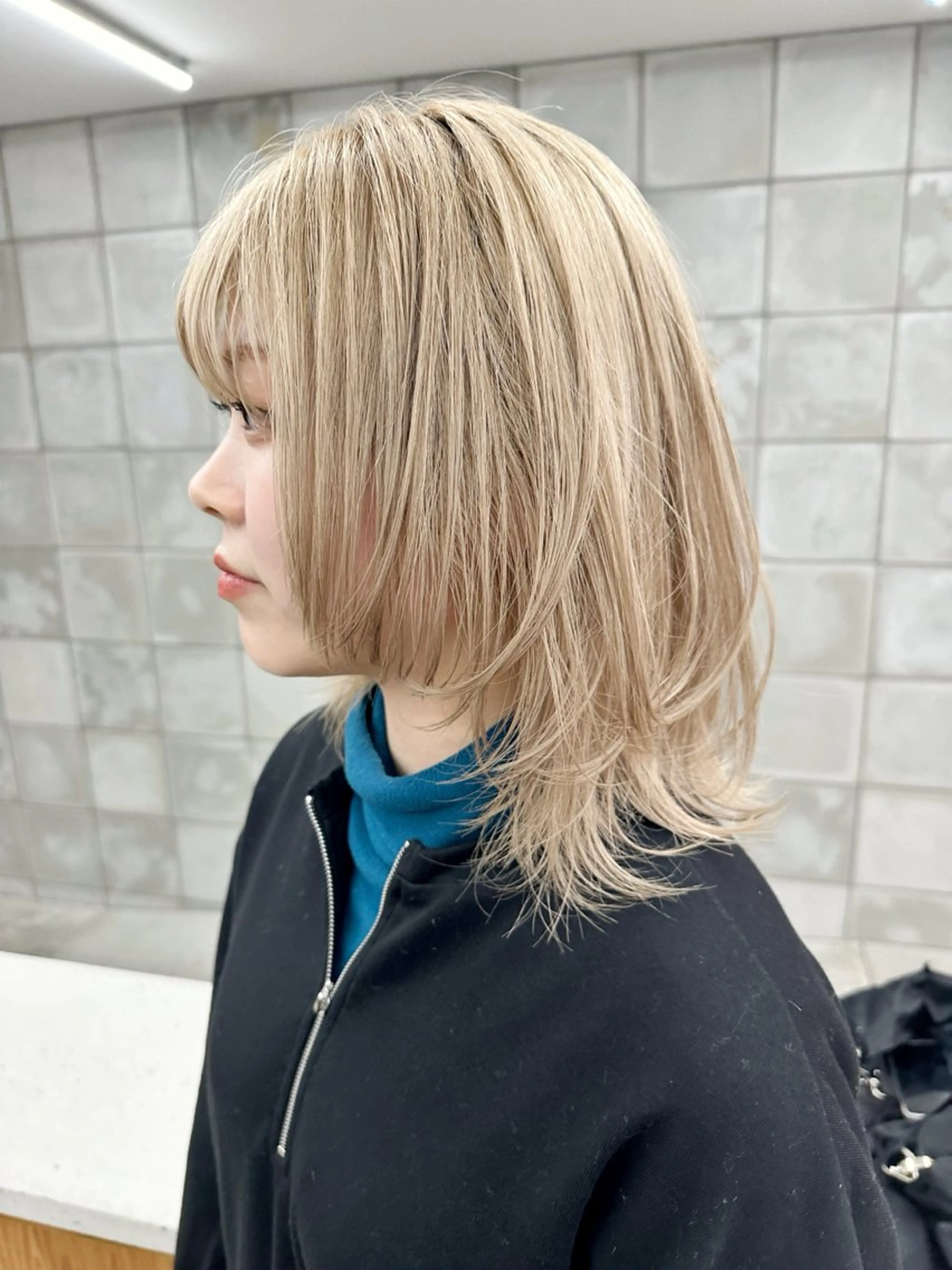 ミディアム カラー ウルフカット カット ヘアカラー パーマ /レイヤー 榛地渉馬 /矢場町のヘアスタイル