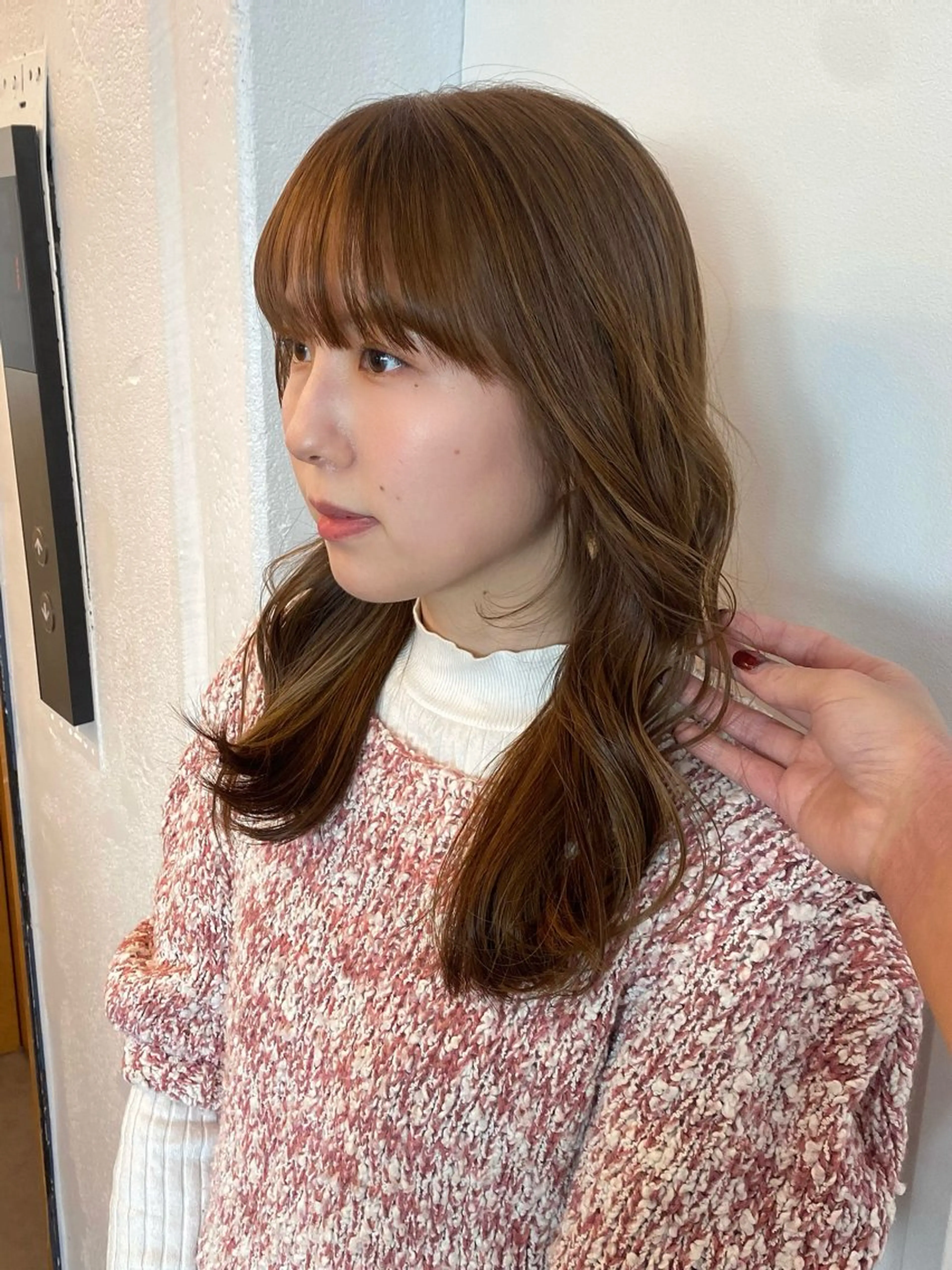 ミディアム カラー 綾香 /透明感カラーのヘアスタイル