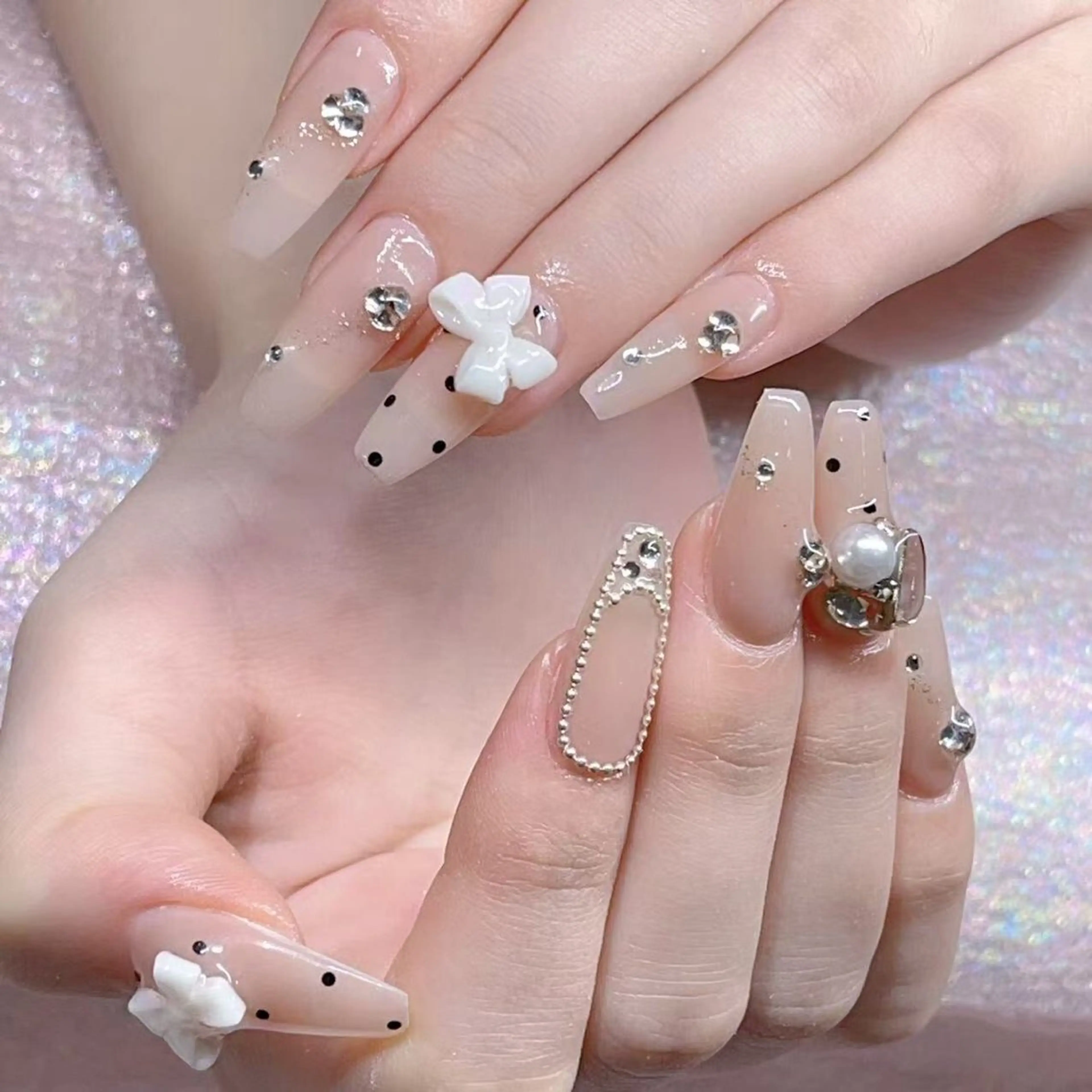 ネイル ハンドネイル Queens ひなのネイルデザイン